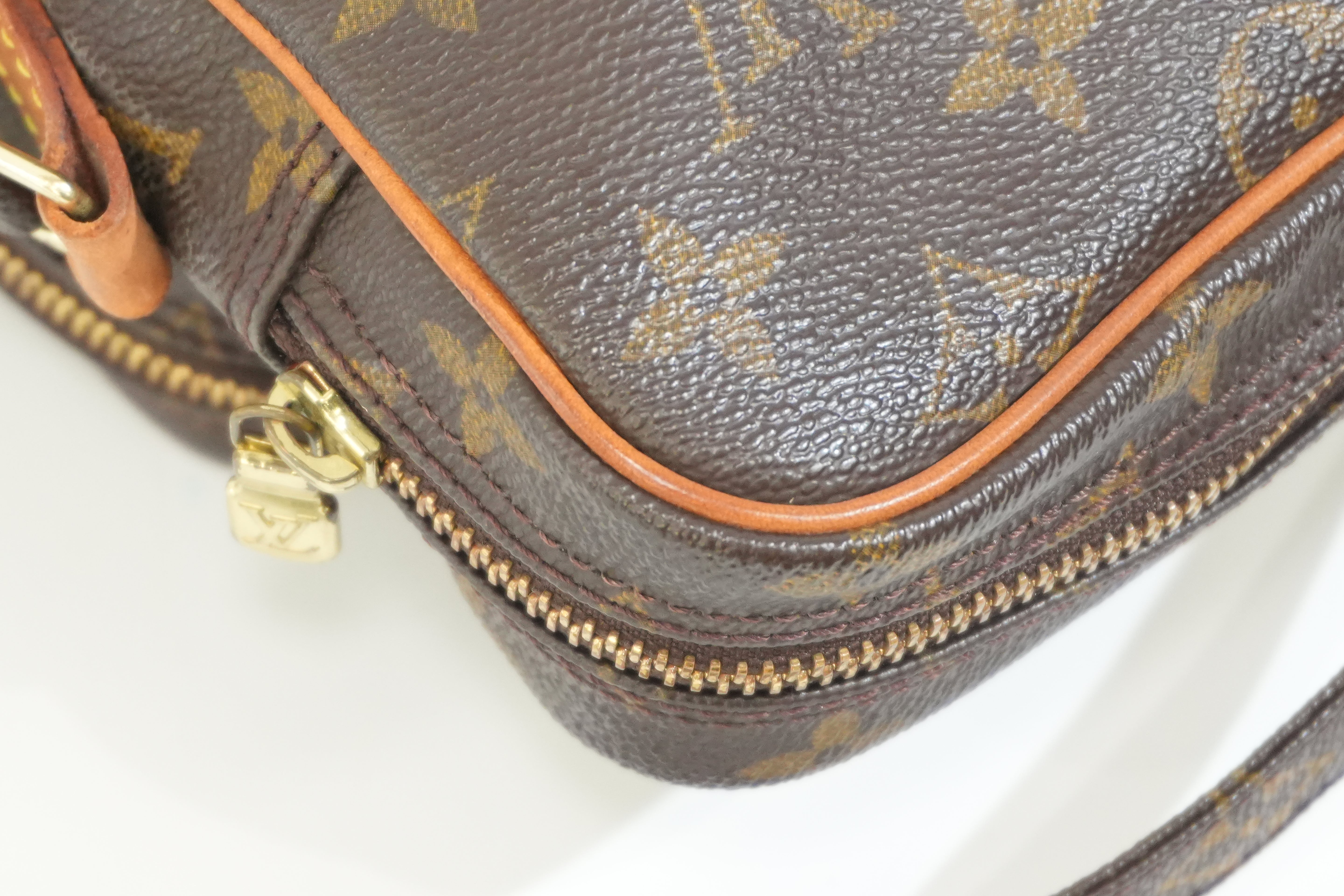 Pre-owned Louis Vuitton Monogram Amazone Crossbody Bag