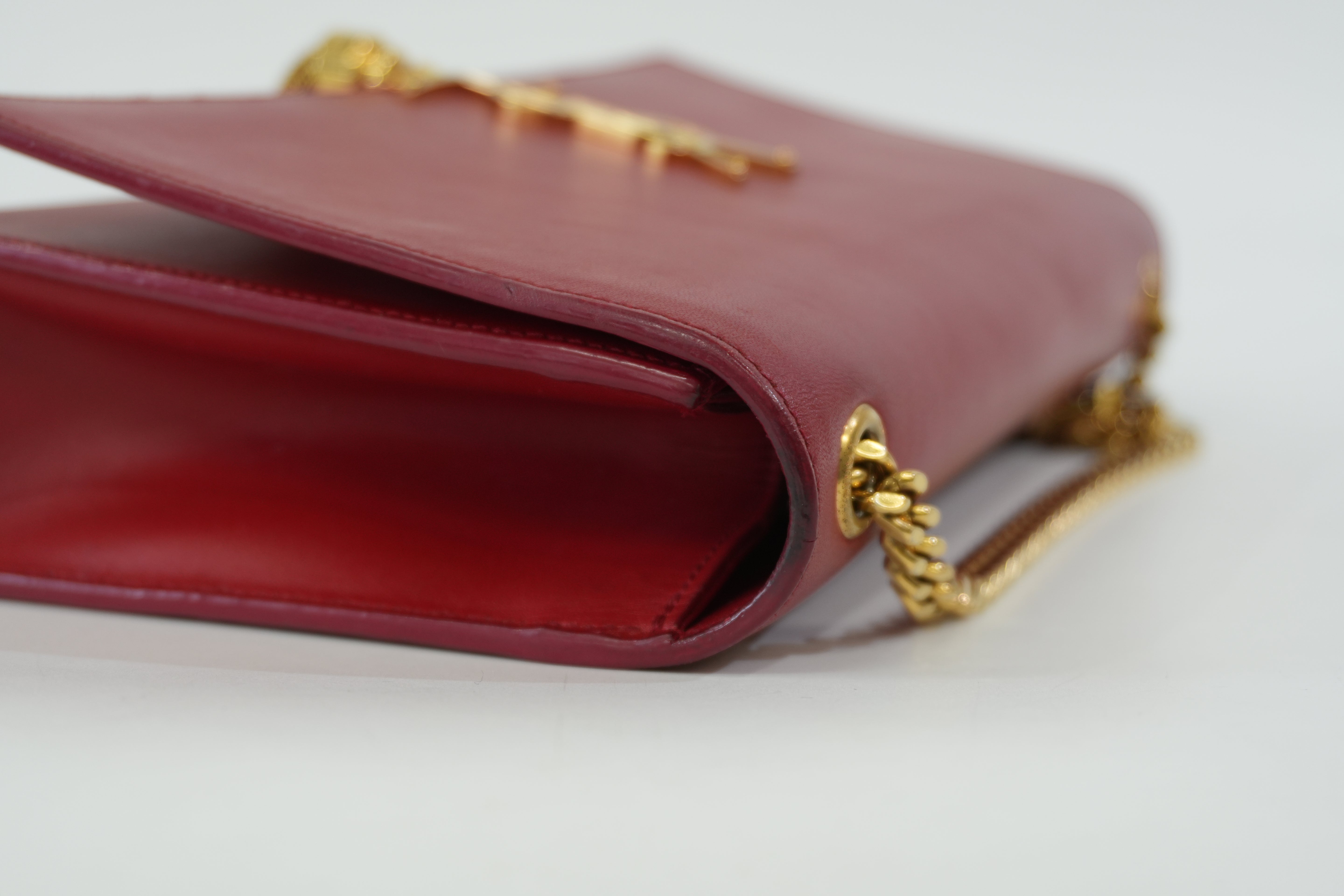 Pre-Owned Yves Saint Laurent Chain Shoulder Bag Red