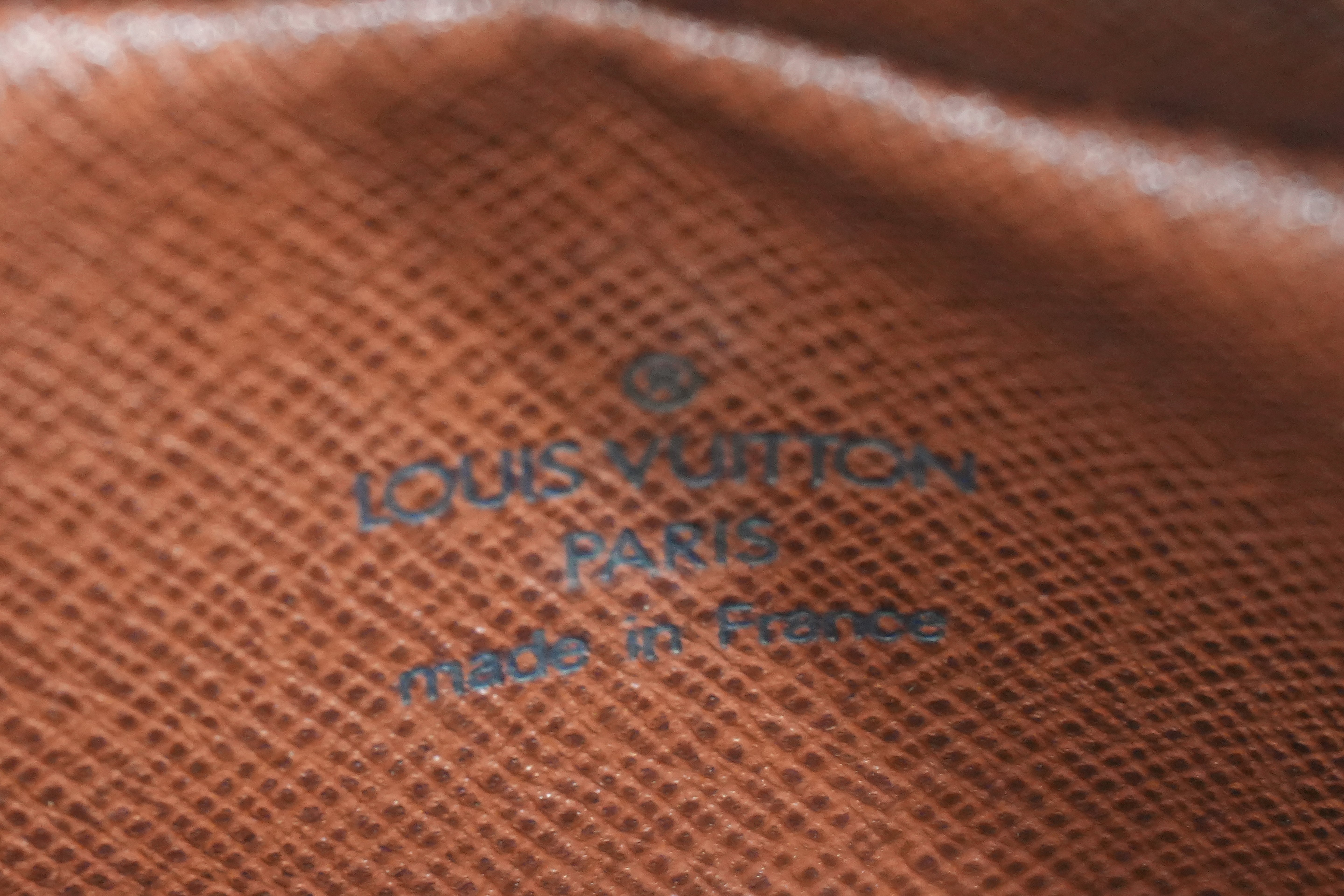 Pre-owned Louis Vuitton Monogram Amazone Crossbody Bag