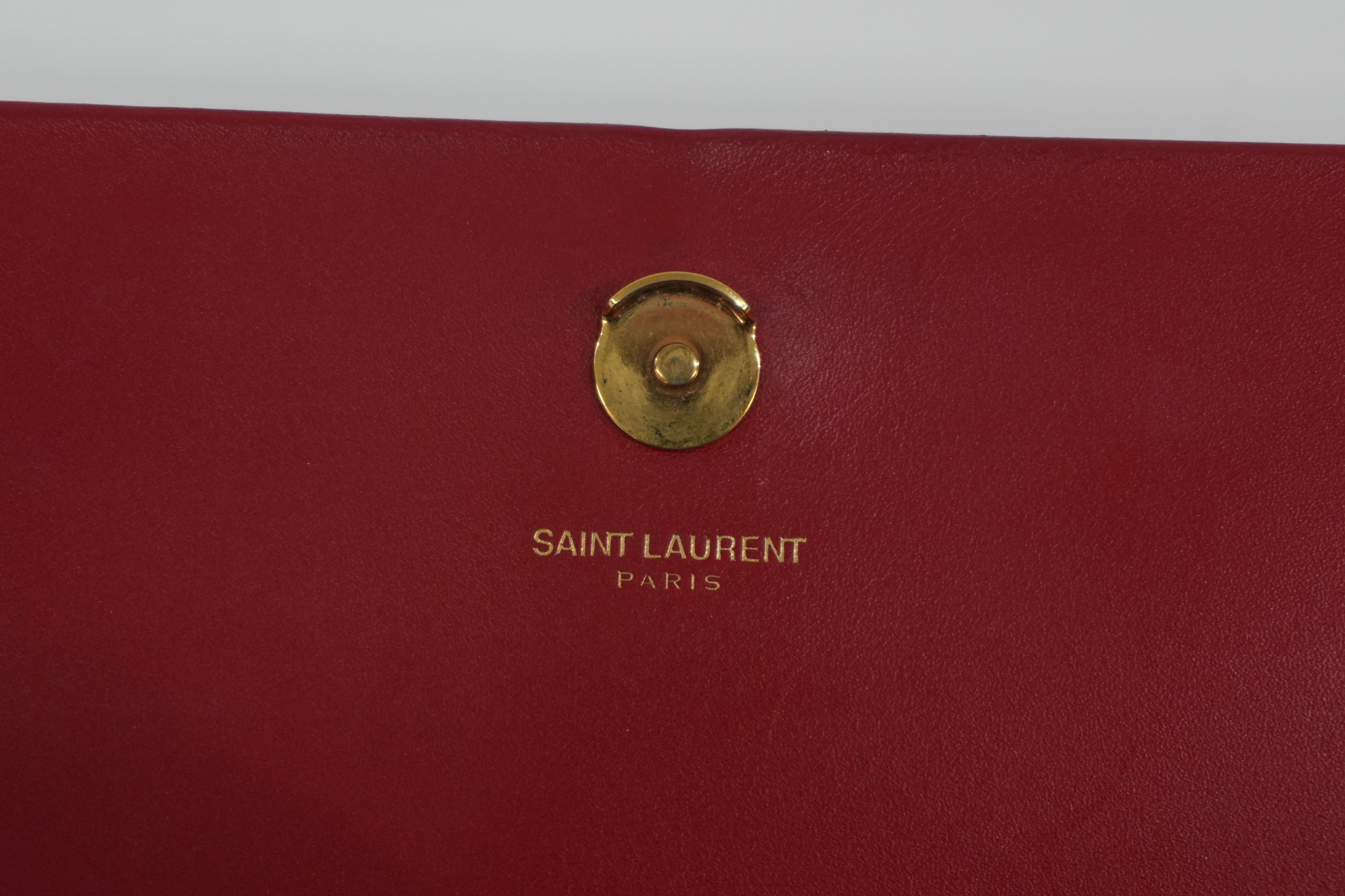 Pre-Owned Yves Saint Laurent Chain Shoulder Bag Red