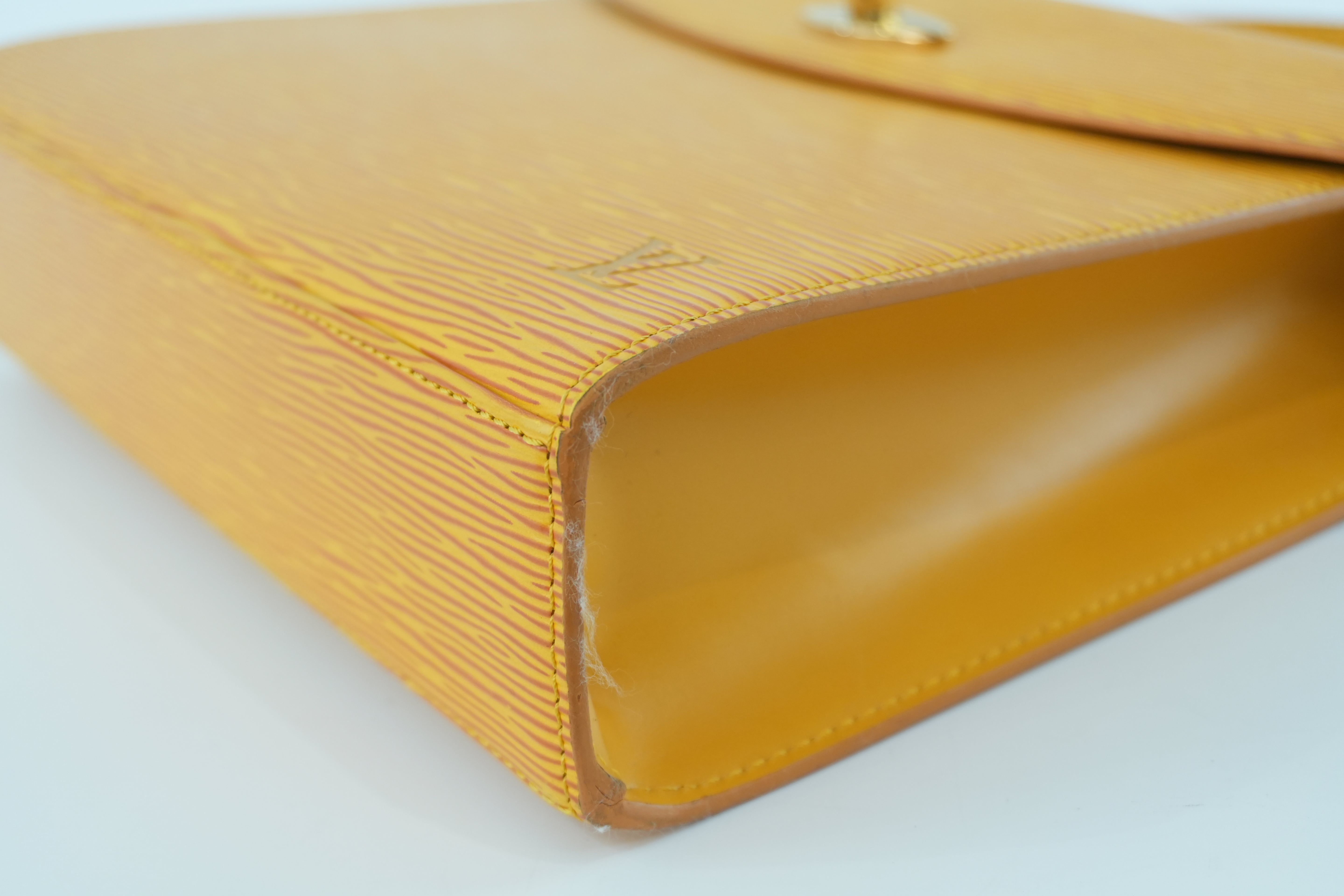 Pre-owned Louis Vuitton Epi Malesherbe Handbag Yellow