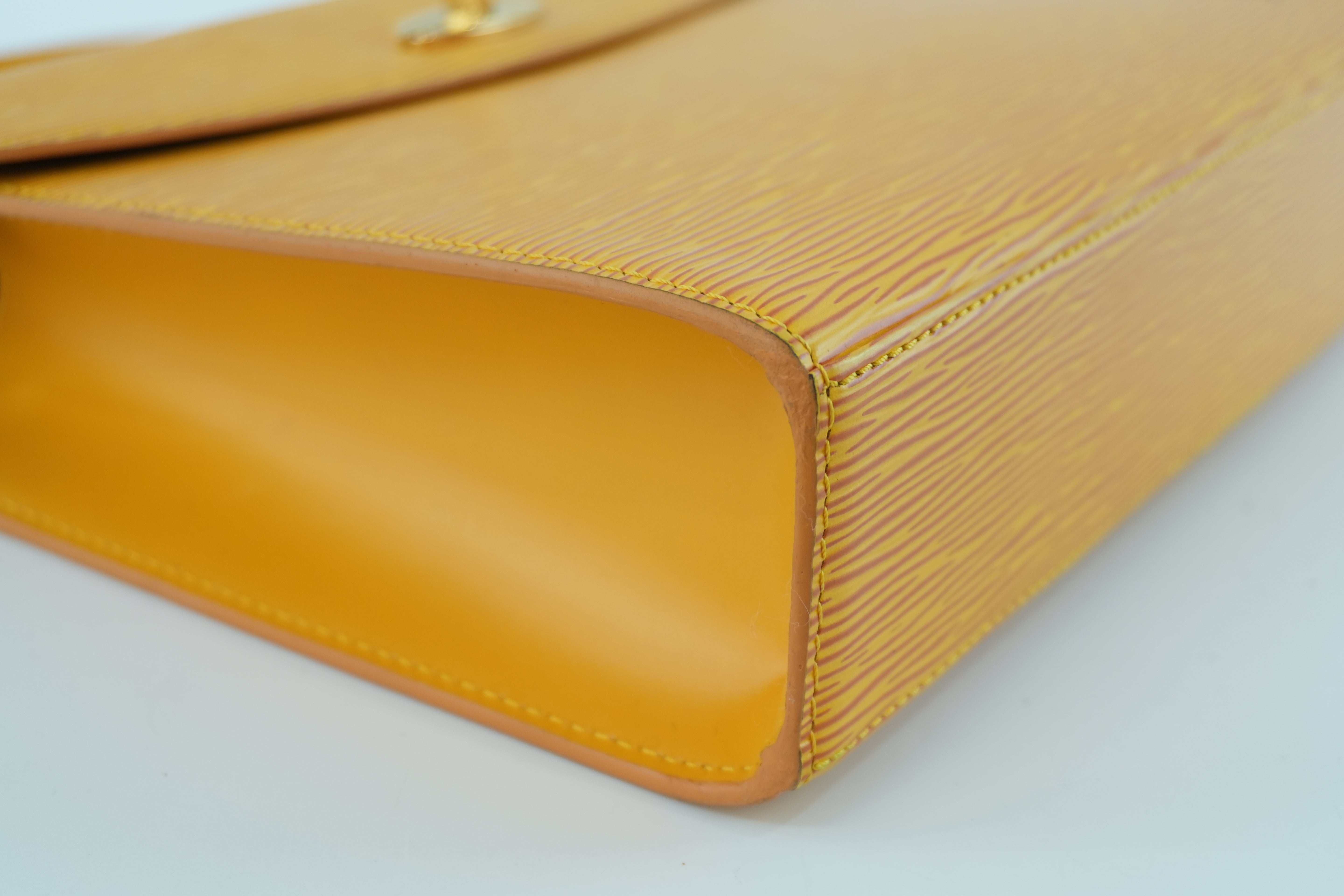 Pre-owned Louis Vuitton Epi Malesherbe Handbag Yellow