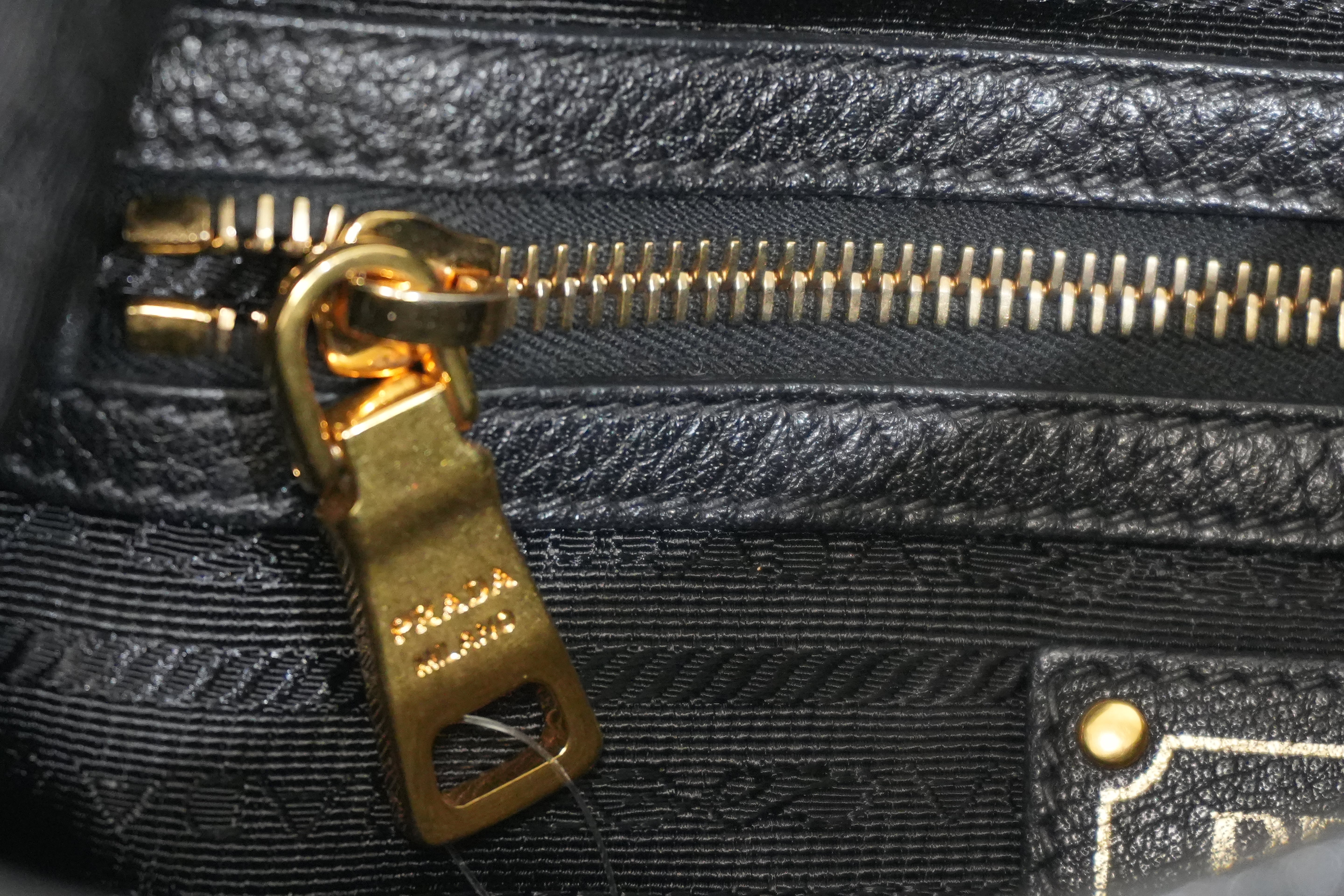 Pre-owned Prada Hobo Shoulder Bag Daino Black