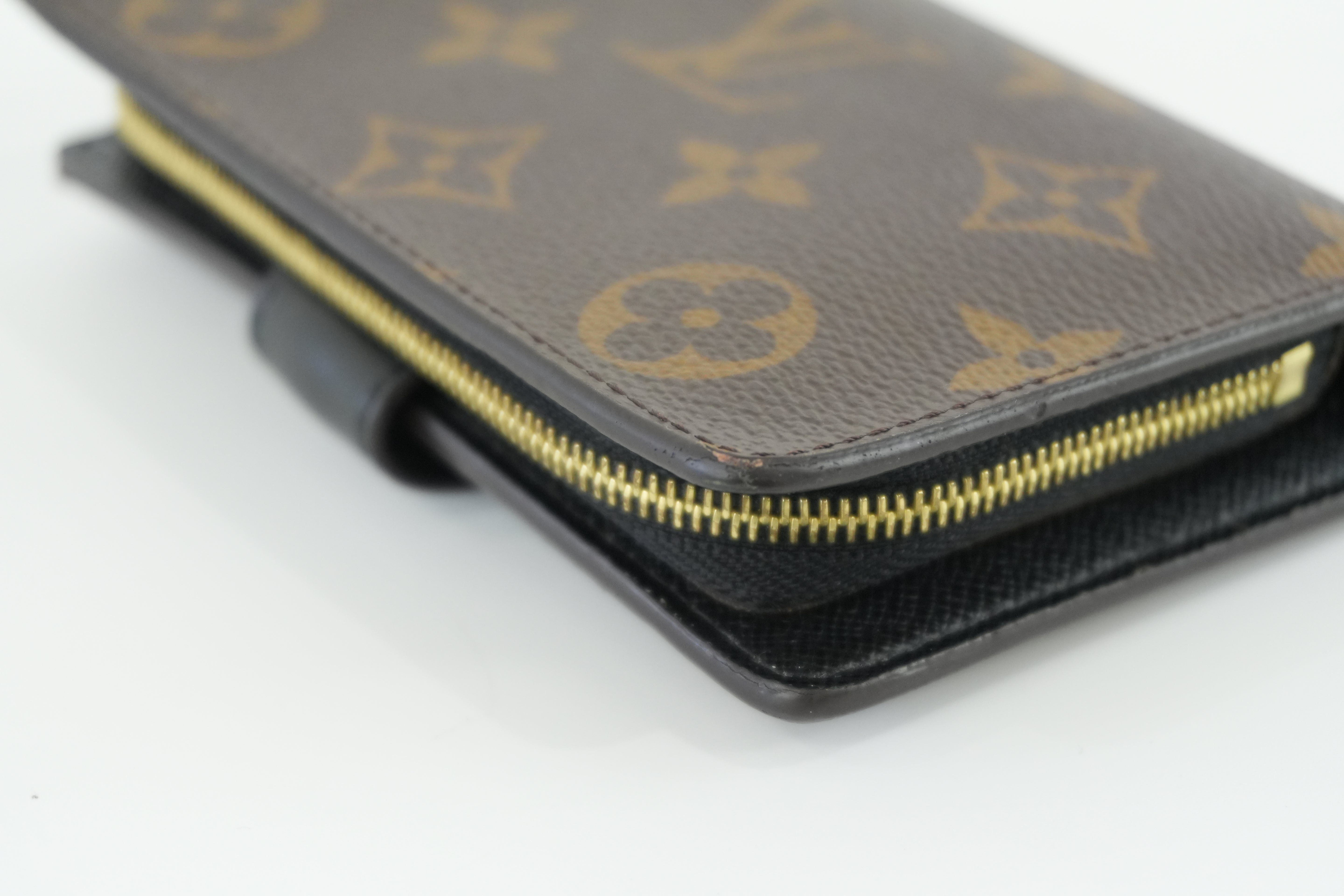 Pre-owned Louis Vuitton Monogram Reverse Juliet Wallet