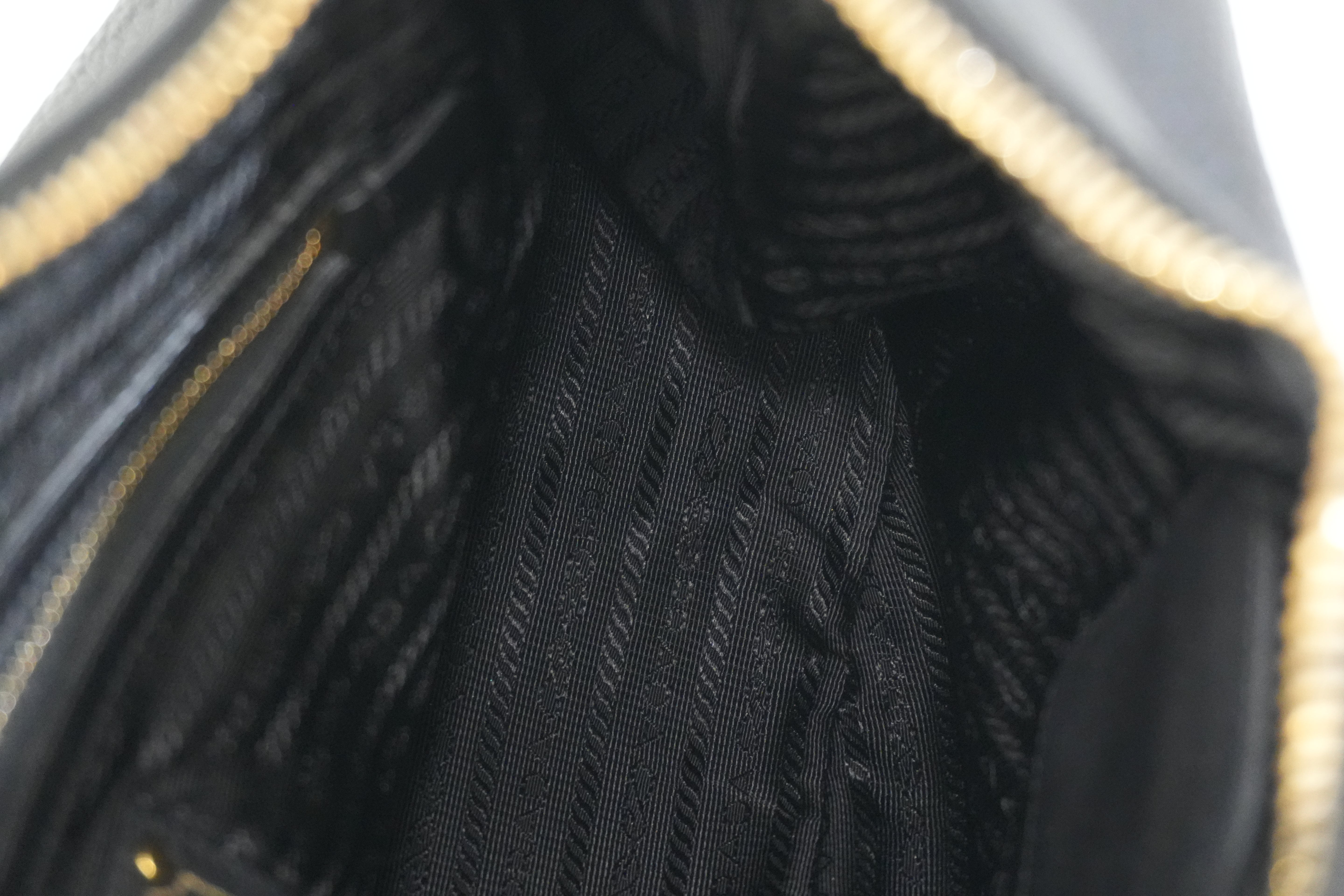 Pre-owned Prada Hobo Shoulder Bag Daino Black