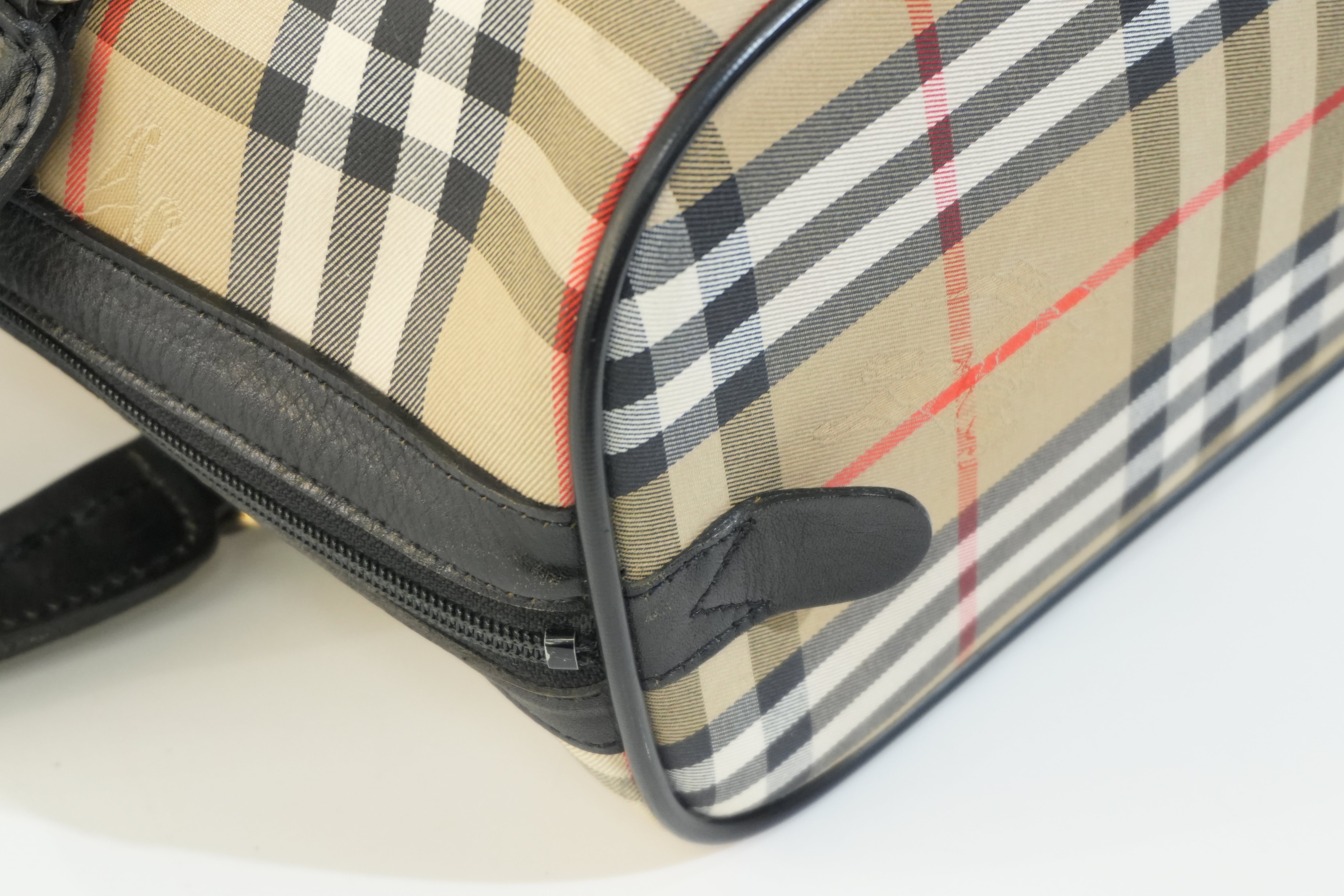 Pre-owned Burberry Duffle Travel Bag