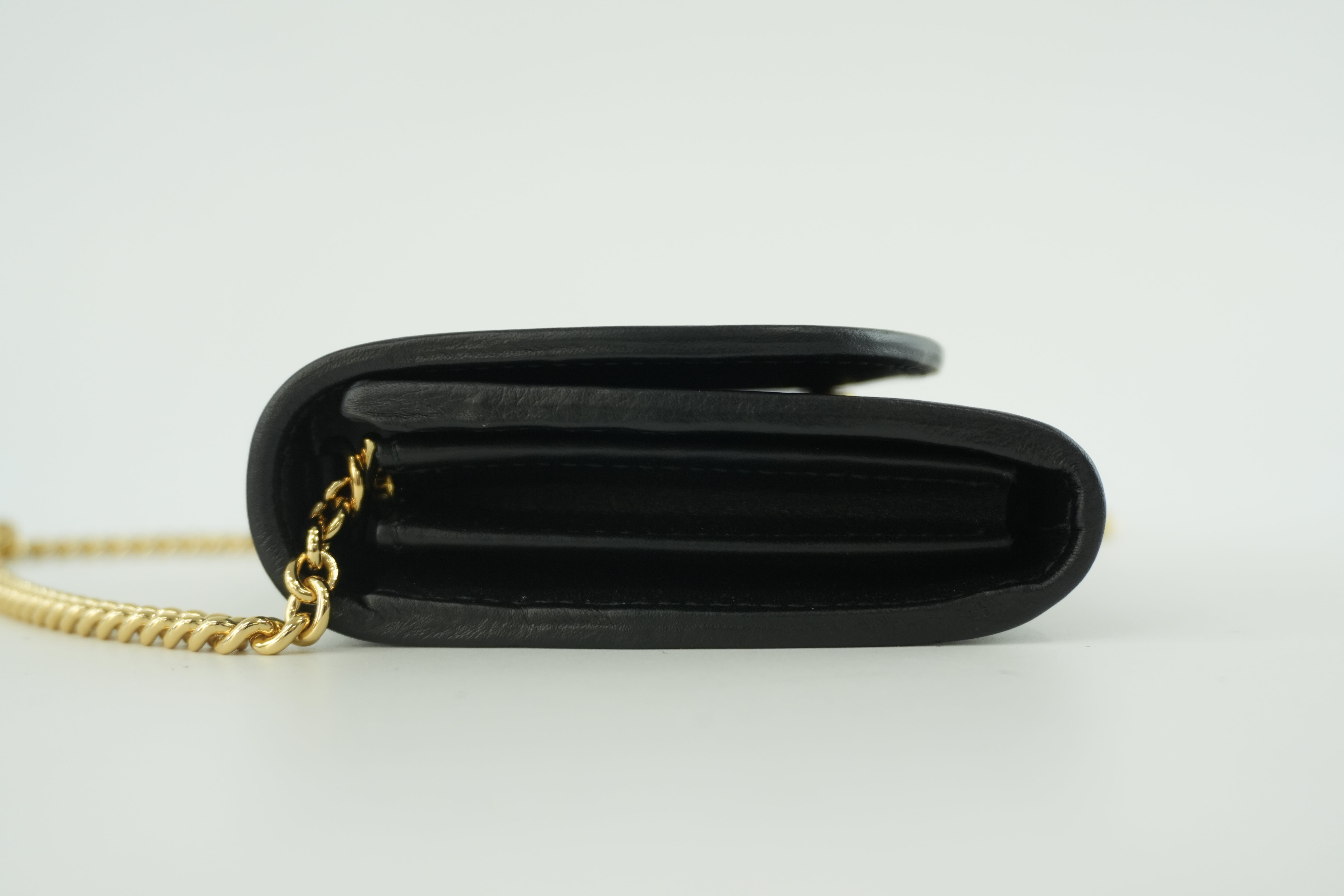 Pre-owned Gucci Leather Chain Shoulder Small Pouch Black