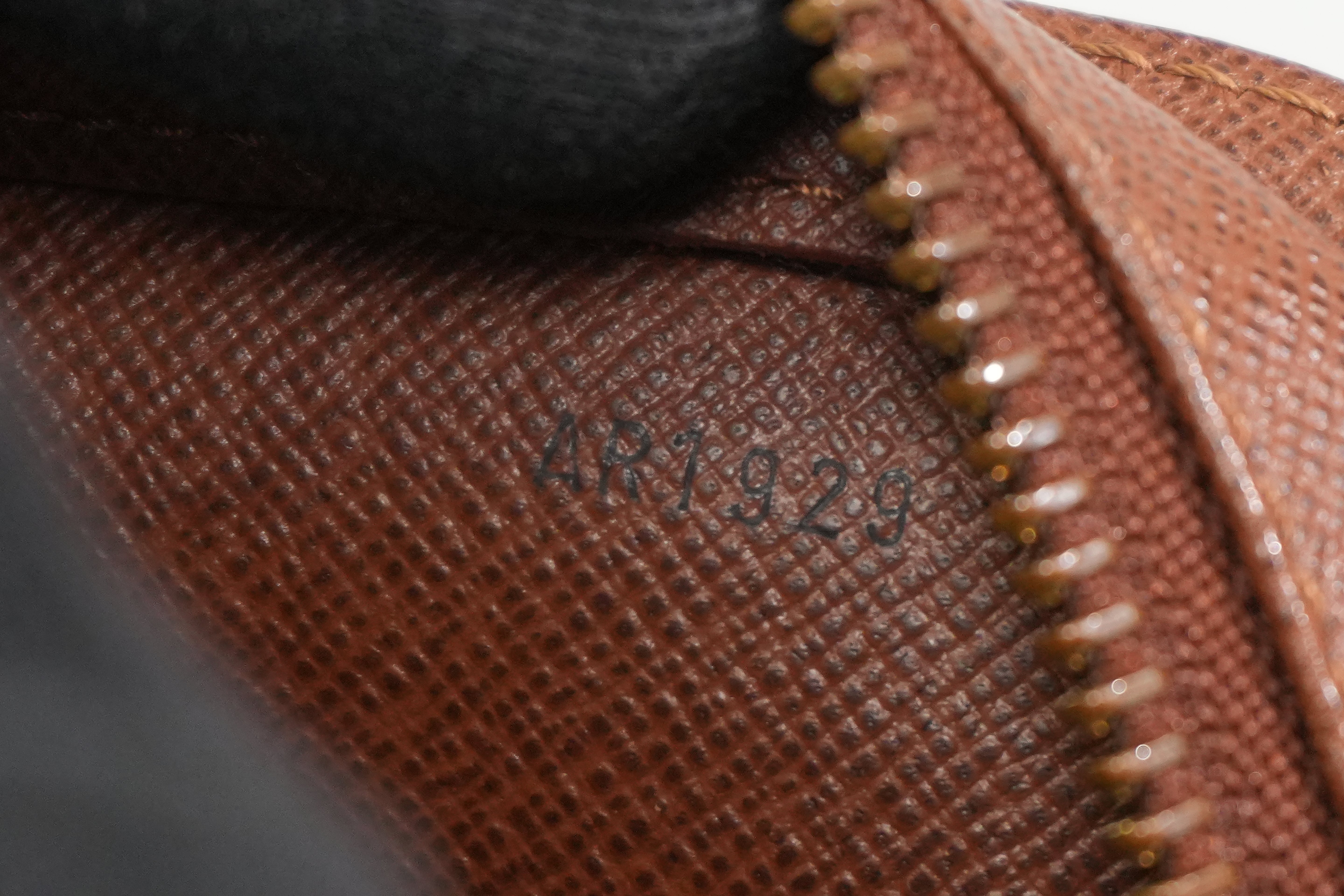 Pre-owned Louis Vuitton Monogram Orsay Wrist Clutch