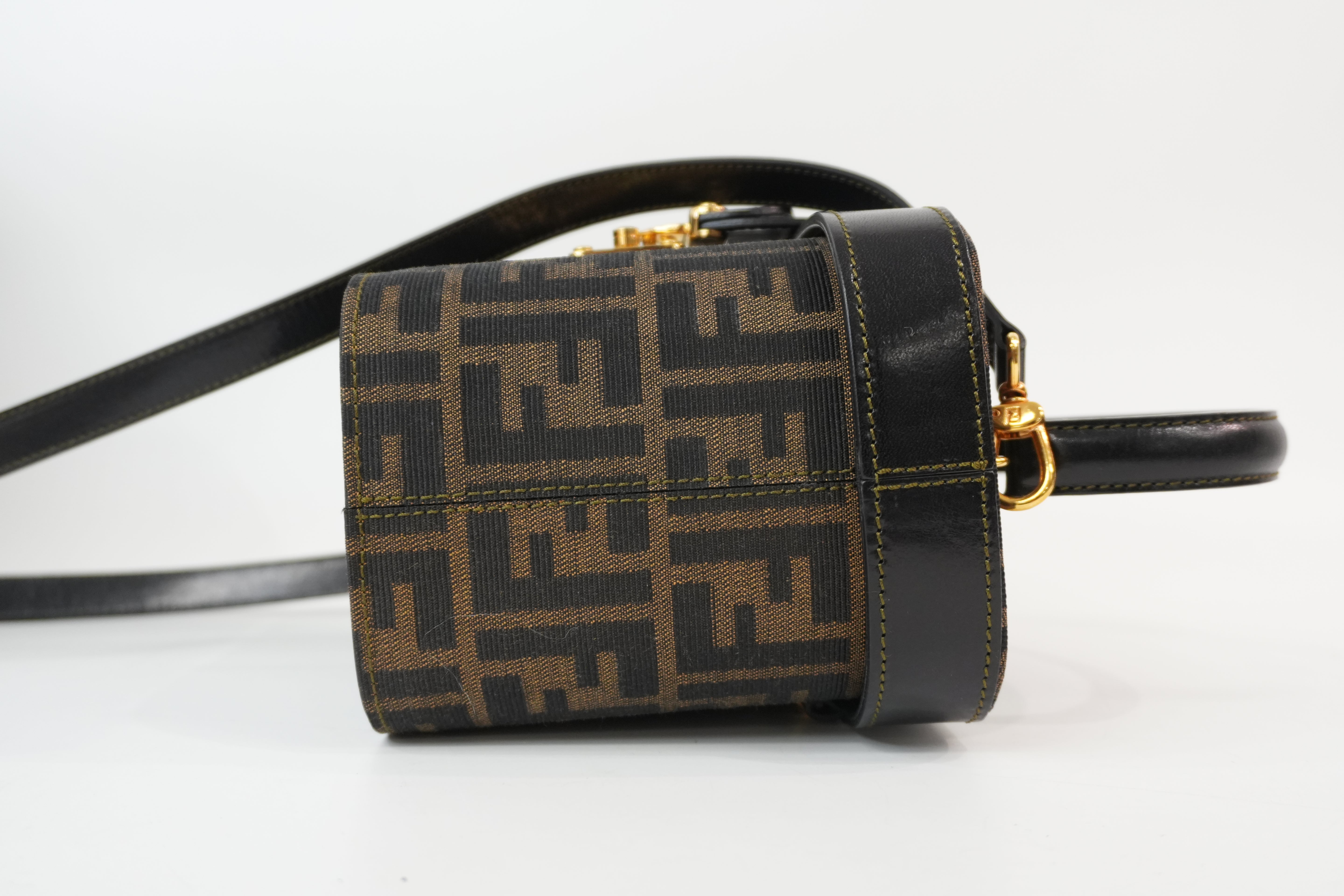 Pre-Owned FENDI Fabric Canvas Zucca Vanity Case