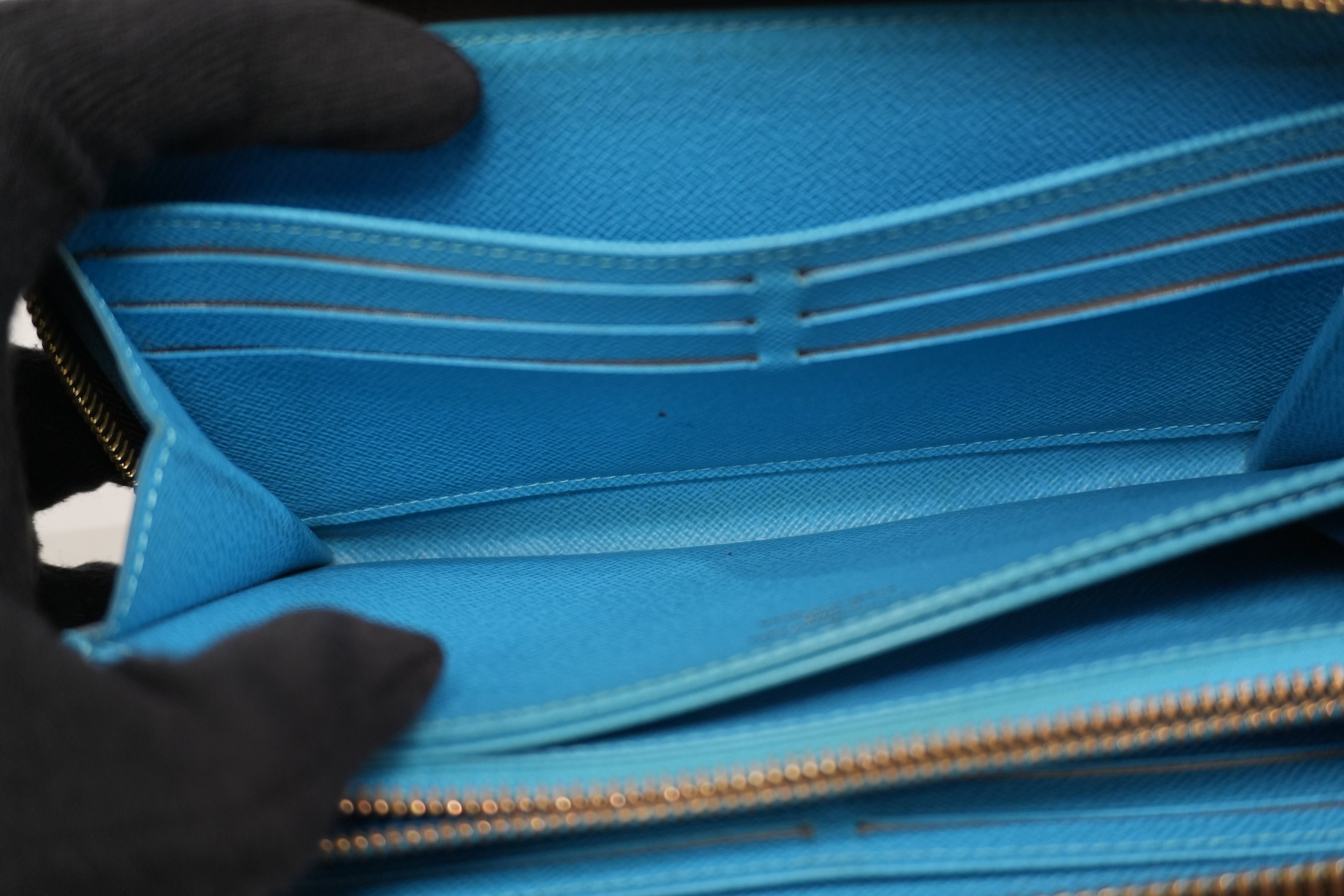 Pre-owned Louis Vuitton Monogram Zippy Long Wallet