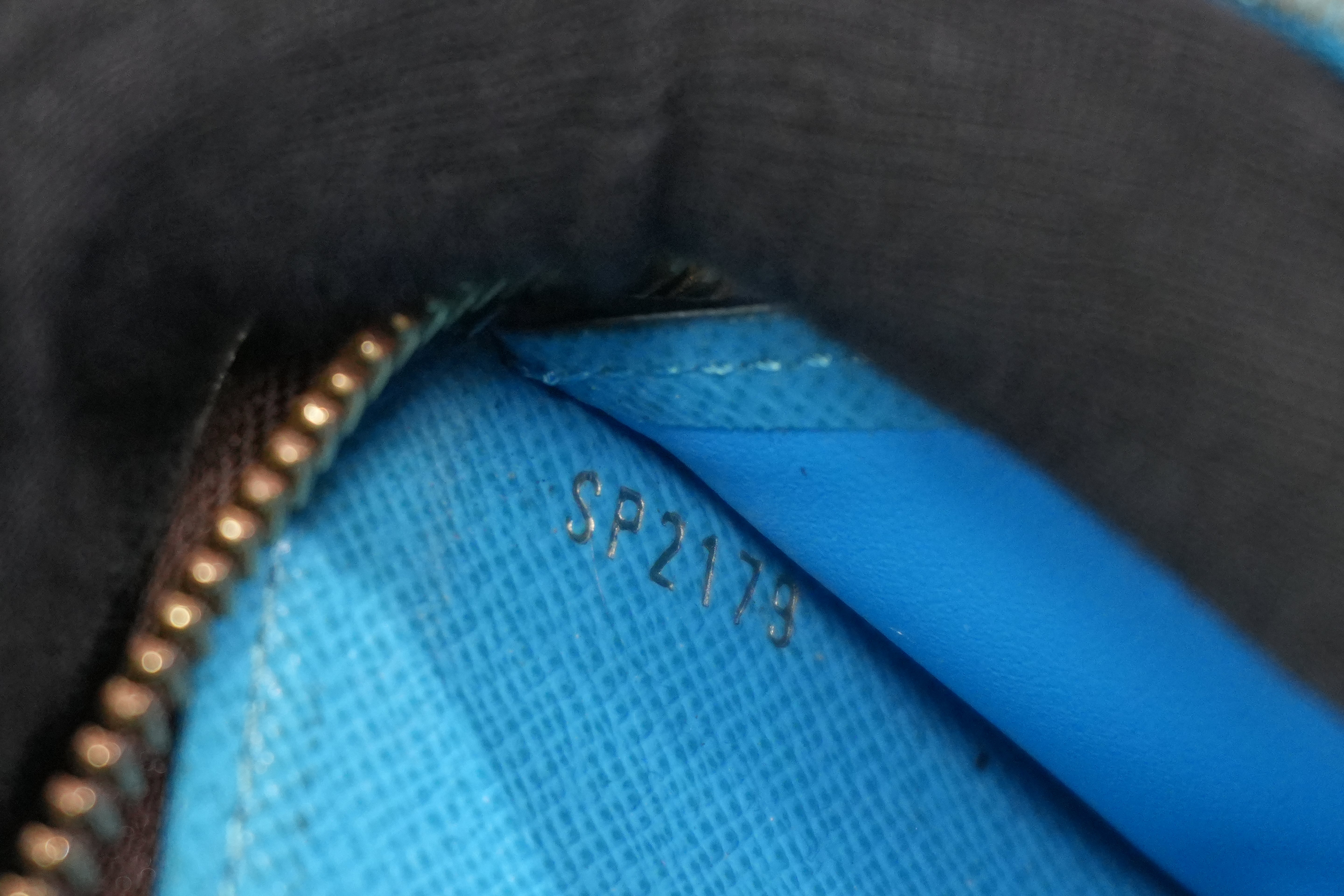 Pre-owned Louis Vuitton Monogram Zippy Long Wallet