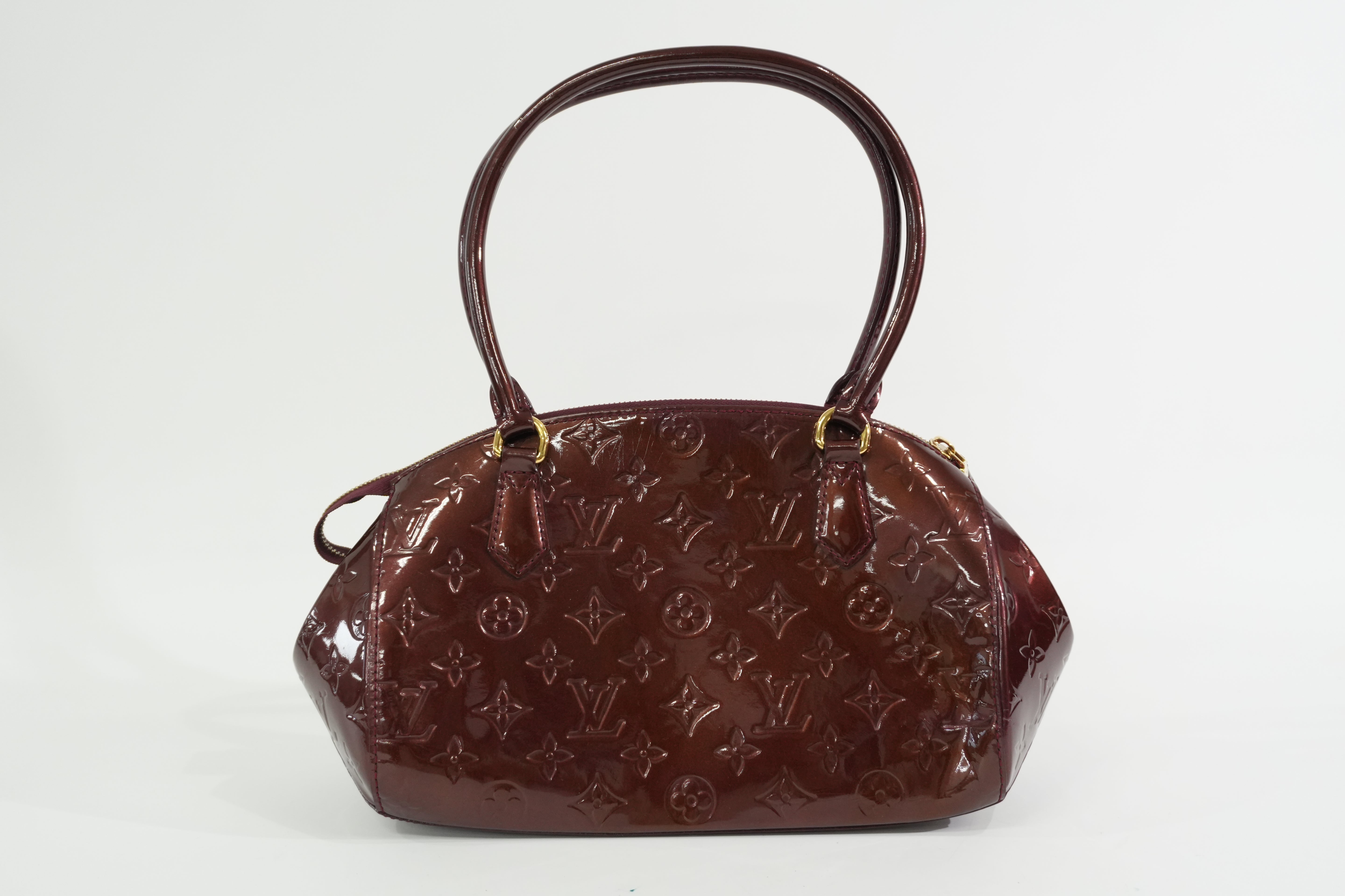 Pre-owned Louis Vuitton Vernis Sherwood PM Handbag Amarante