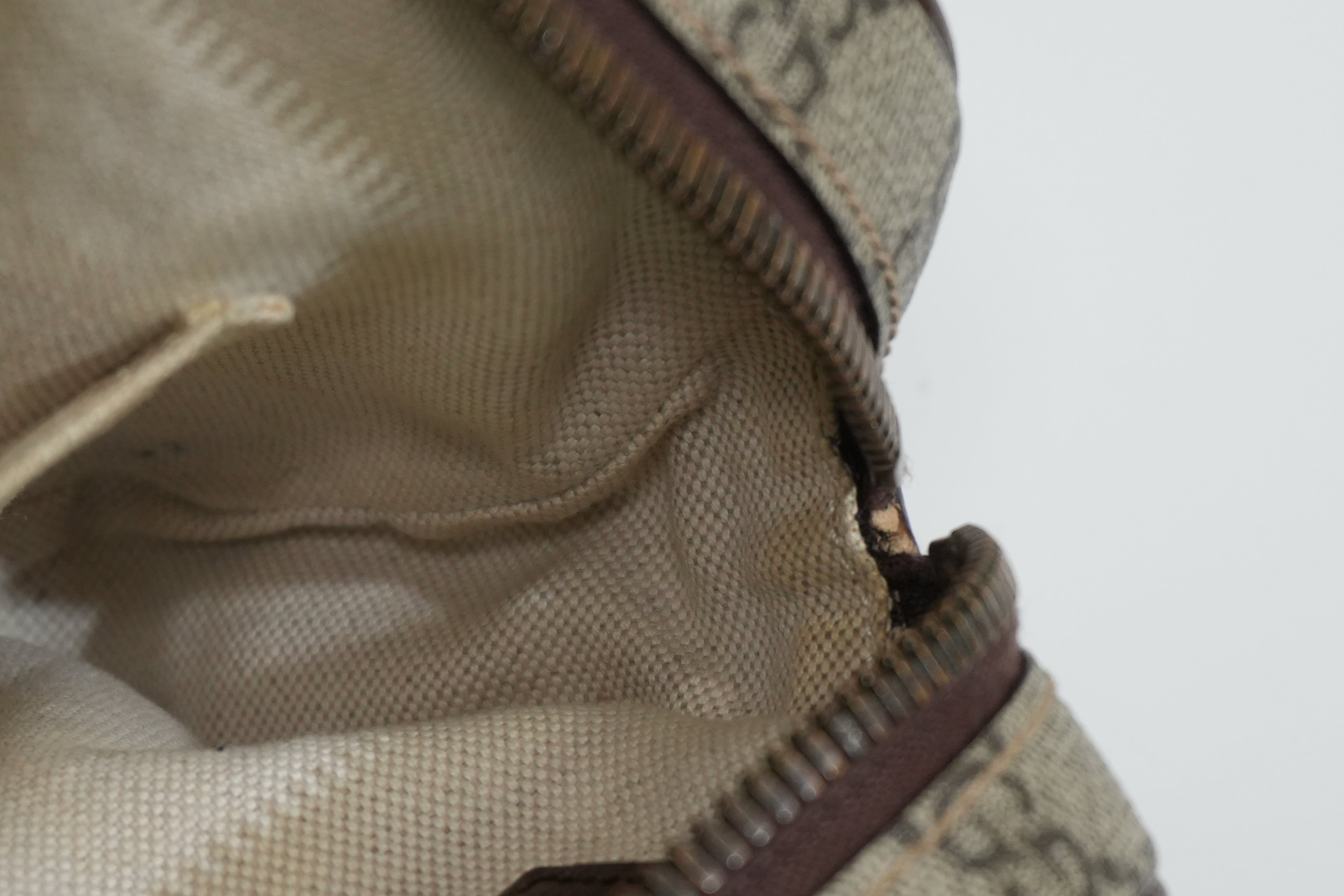 Pre-owned Gucci Ophidia Bumbag Brown
