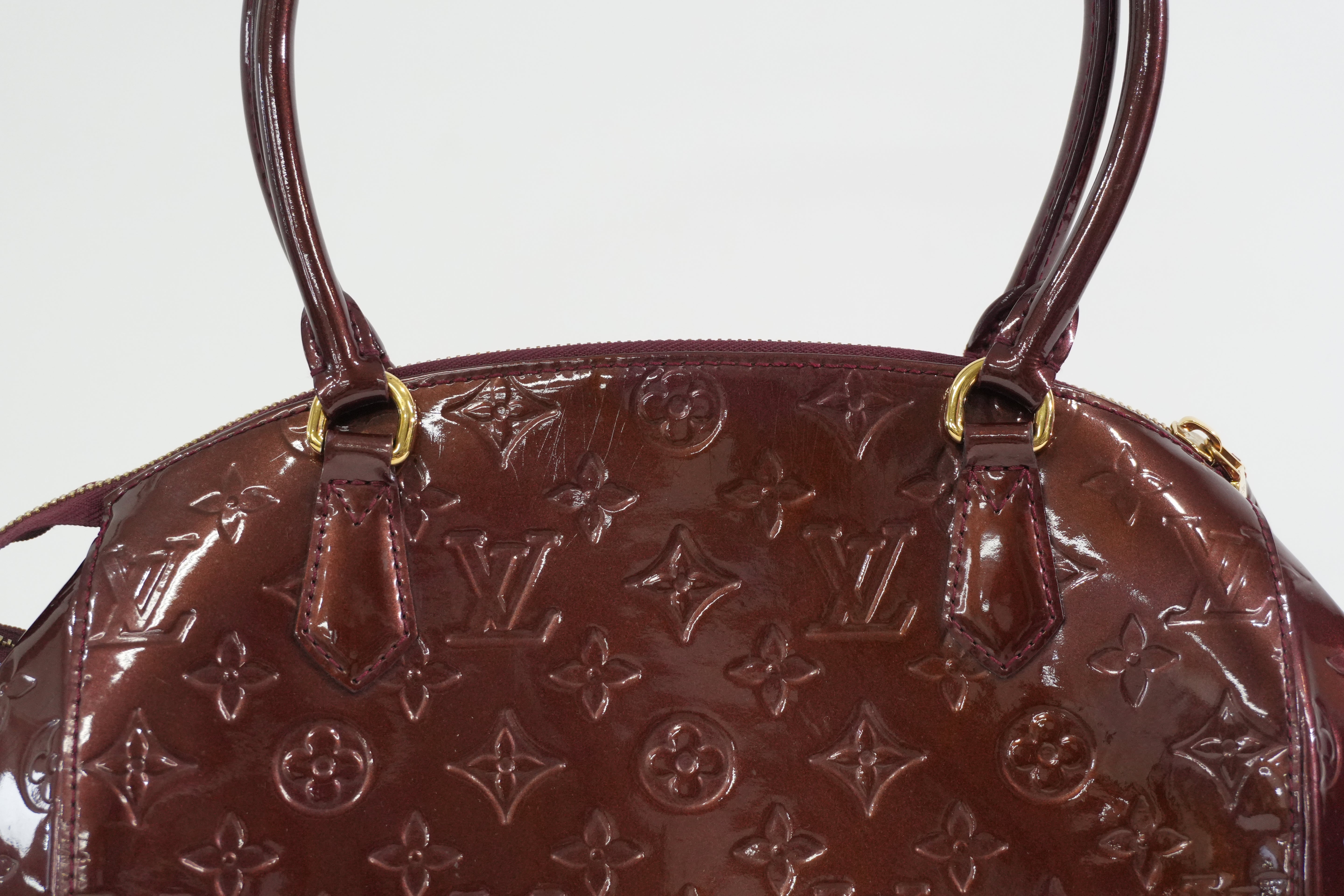 Pre-owned Louis Vuitton Vernis Sherwood PM Handbag Amarante
