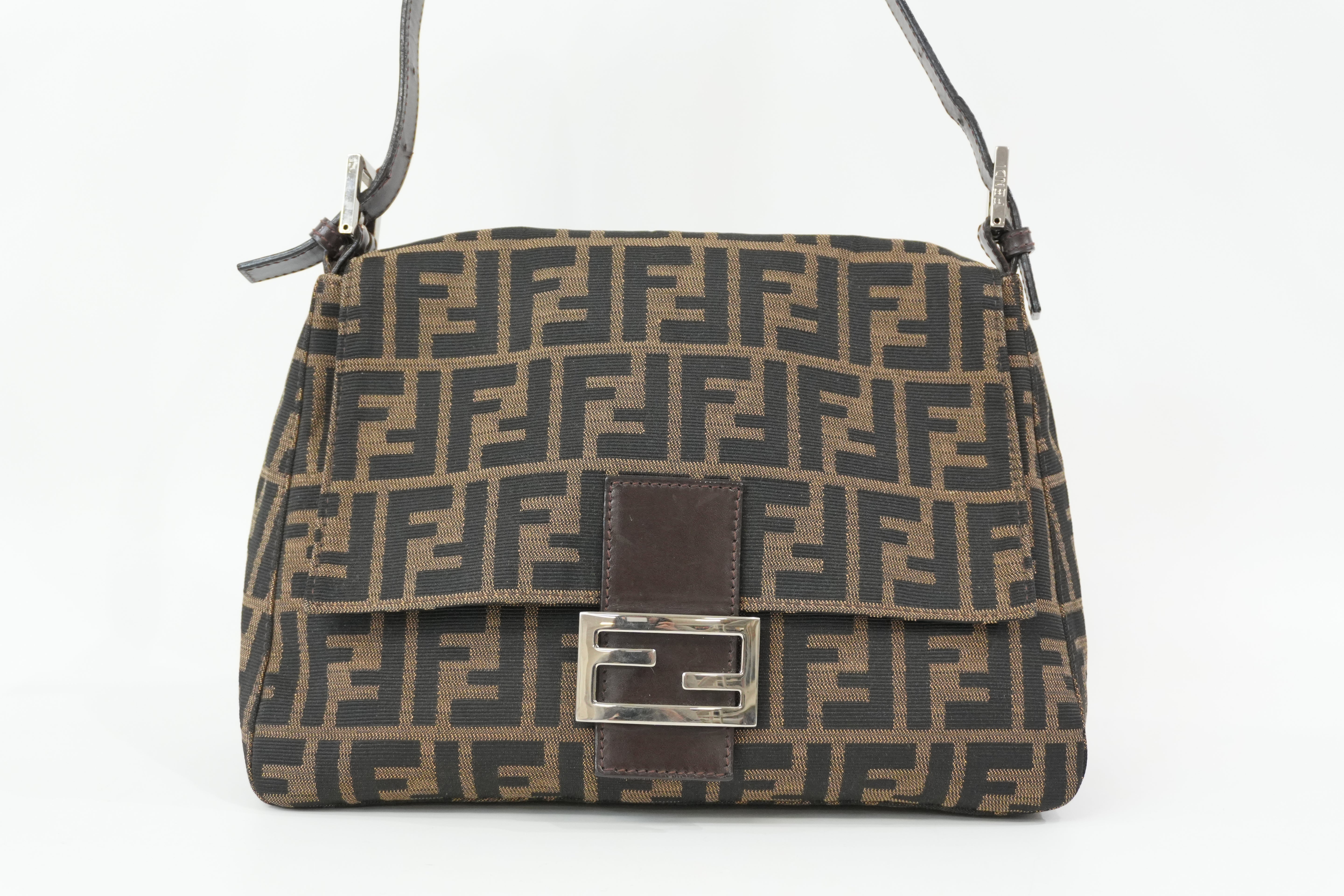 Pre-Owned Fendi Zucca Mama Baguette Shoulder Bag Brown