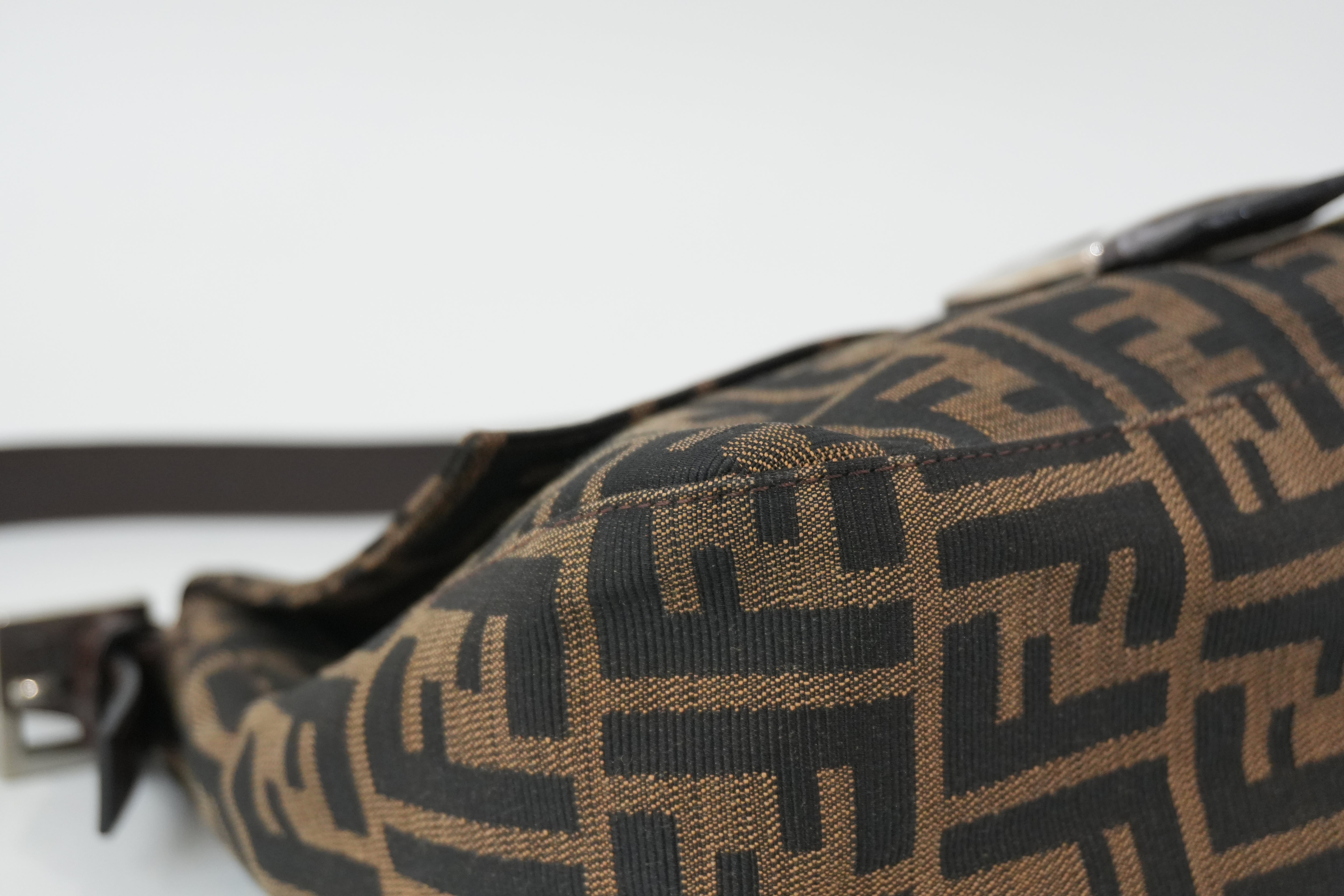 Pre-Owned Fendi Zucca Mama Baguette Shoulder Bag Brown