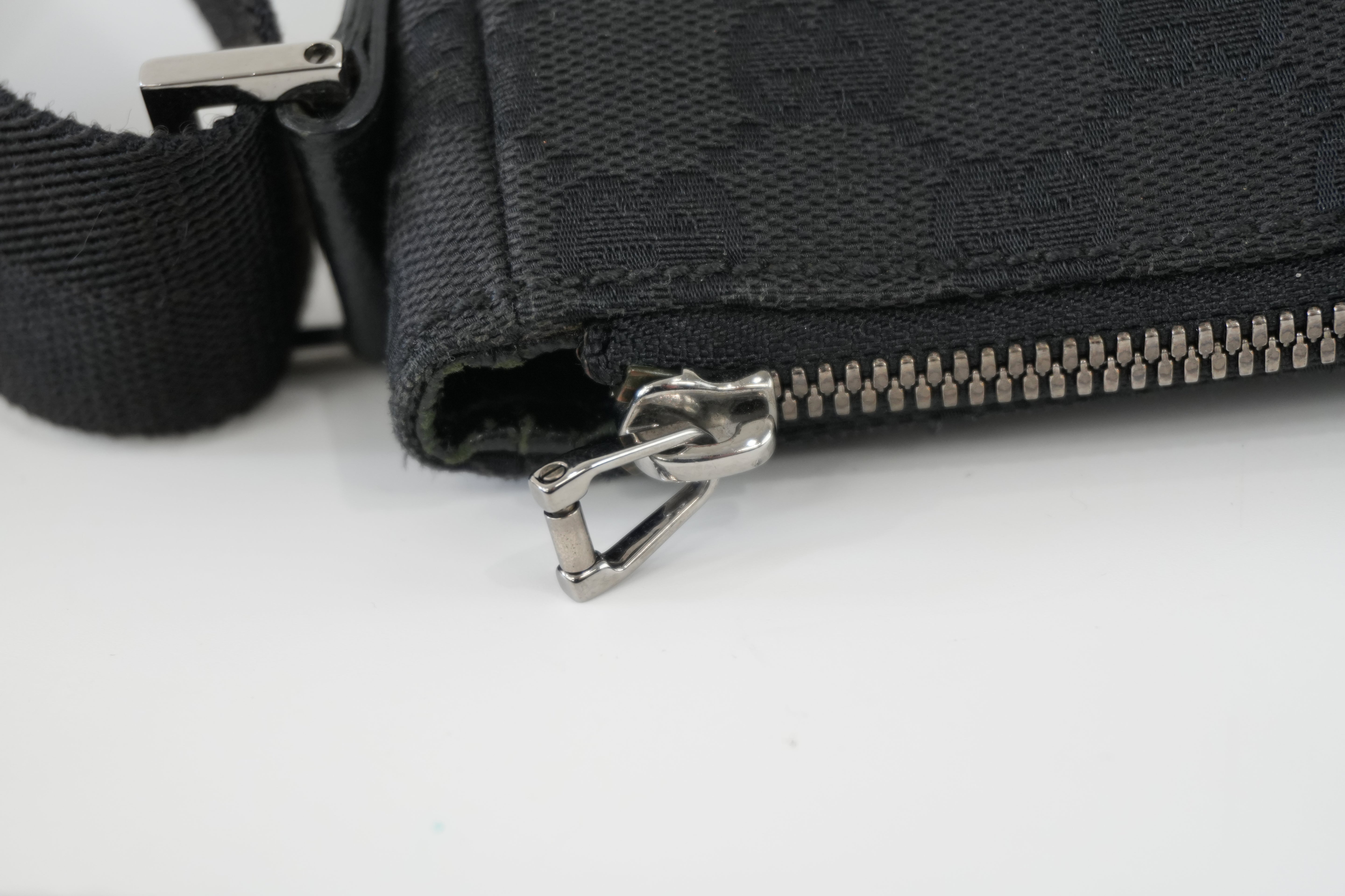 Gucci Shoulder Bag Black Canvas Used