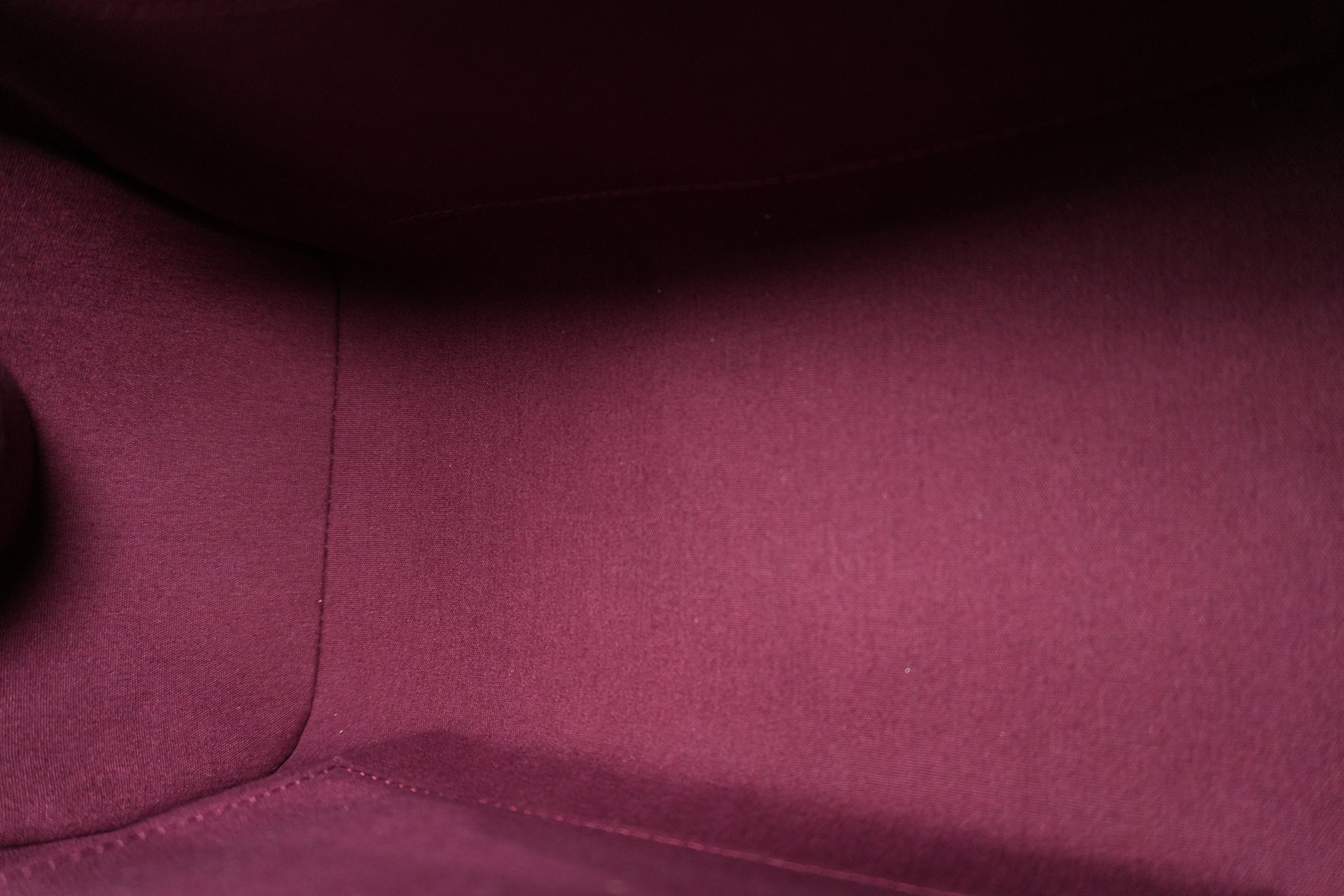 Pre-owned Louis Vuitton Vernis Sherwood PM Handbag Amarante