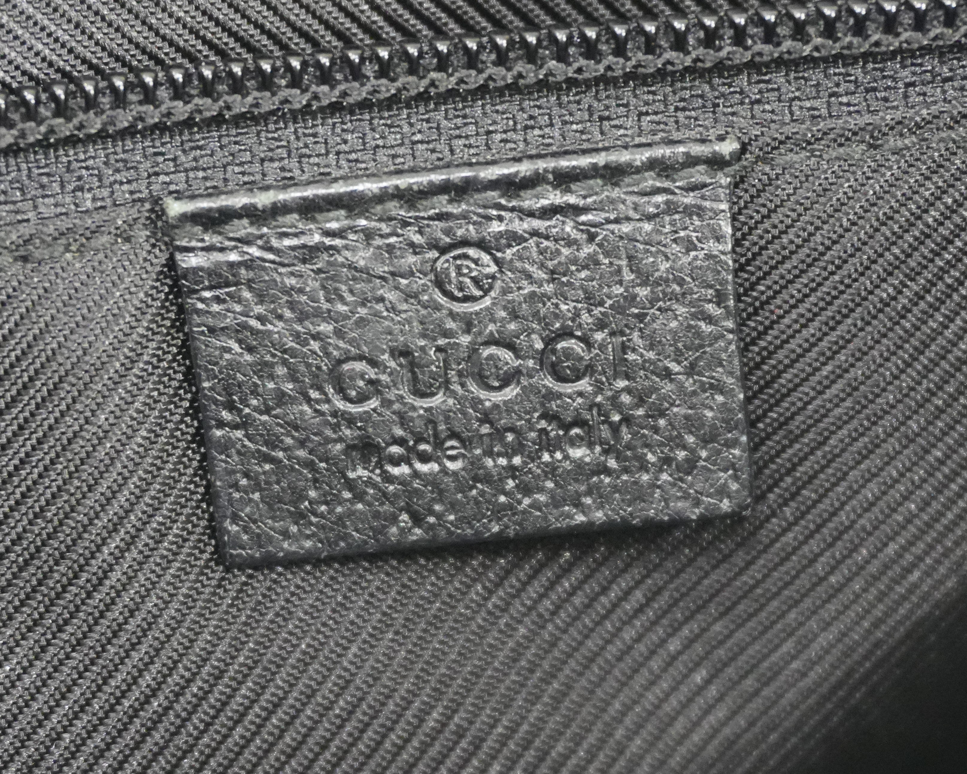 Gucci Shoulder Bag Black Canvas Used