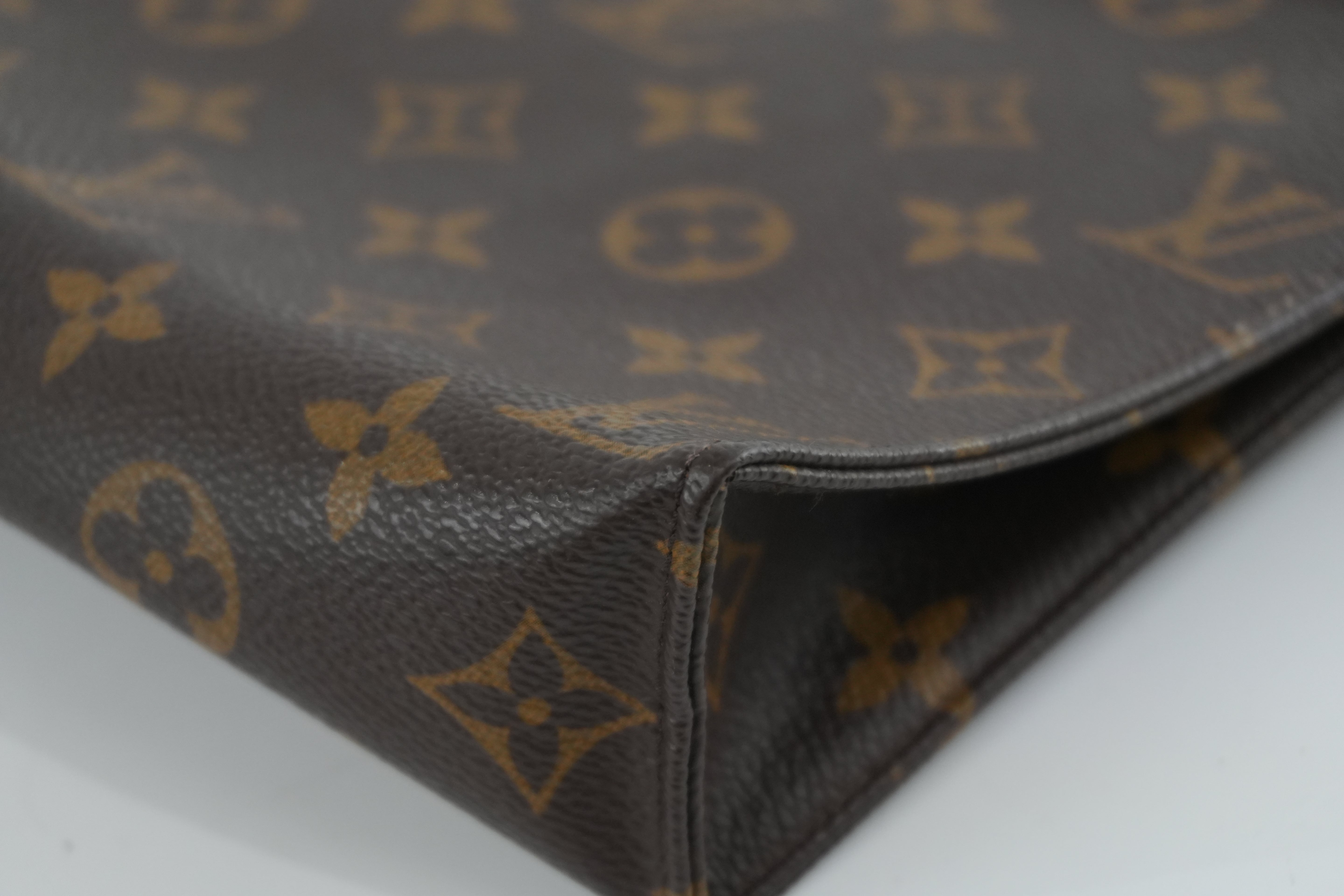 Louis Vuitton Monogram Toiletry 19 Pouch Used