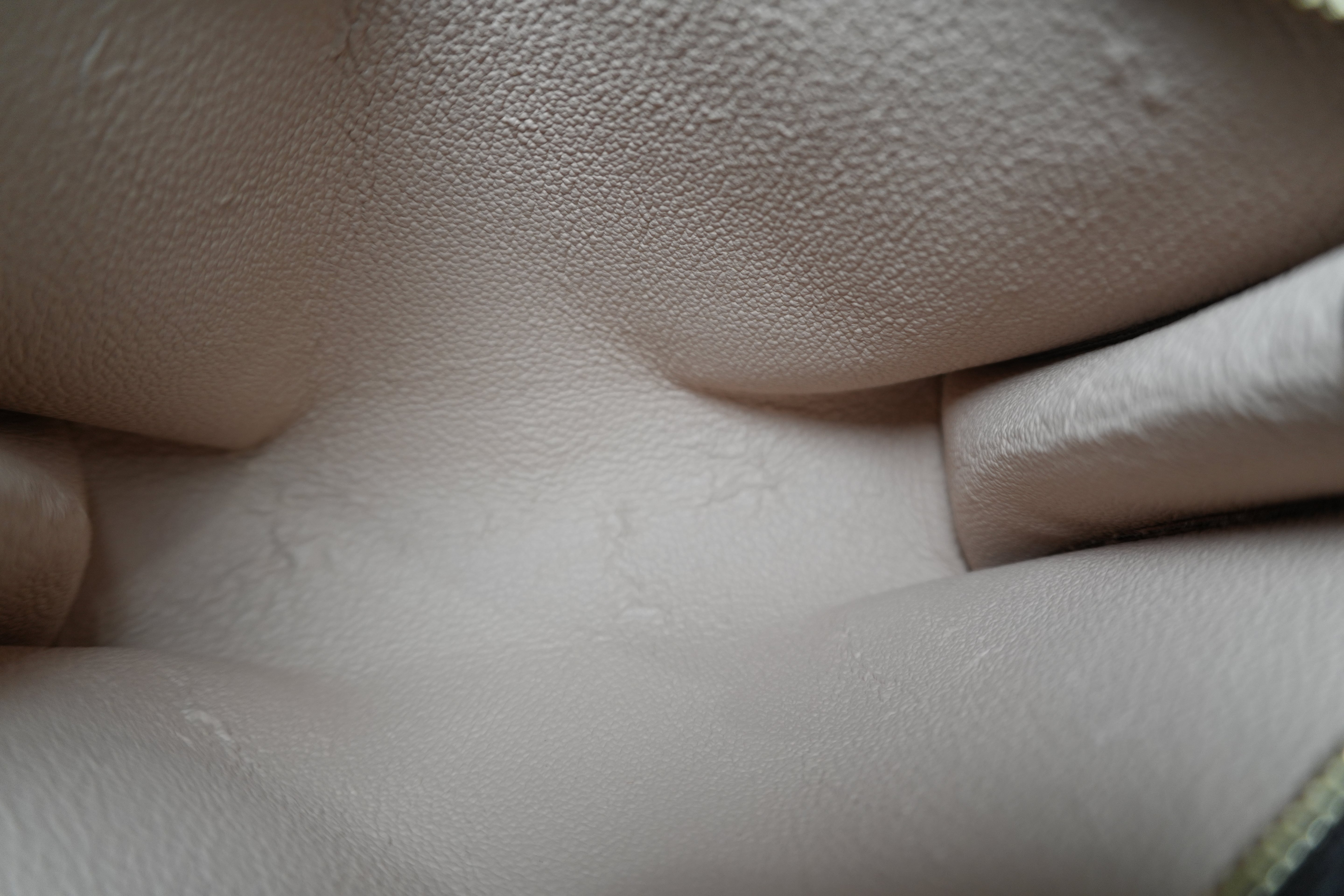 Louis Vuitton Monogram Toiletry 19 Pouch Used