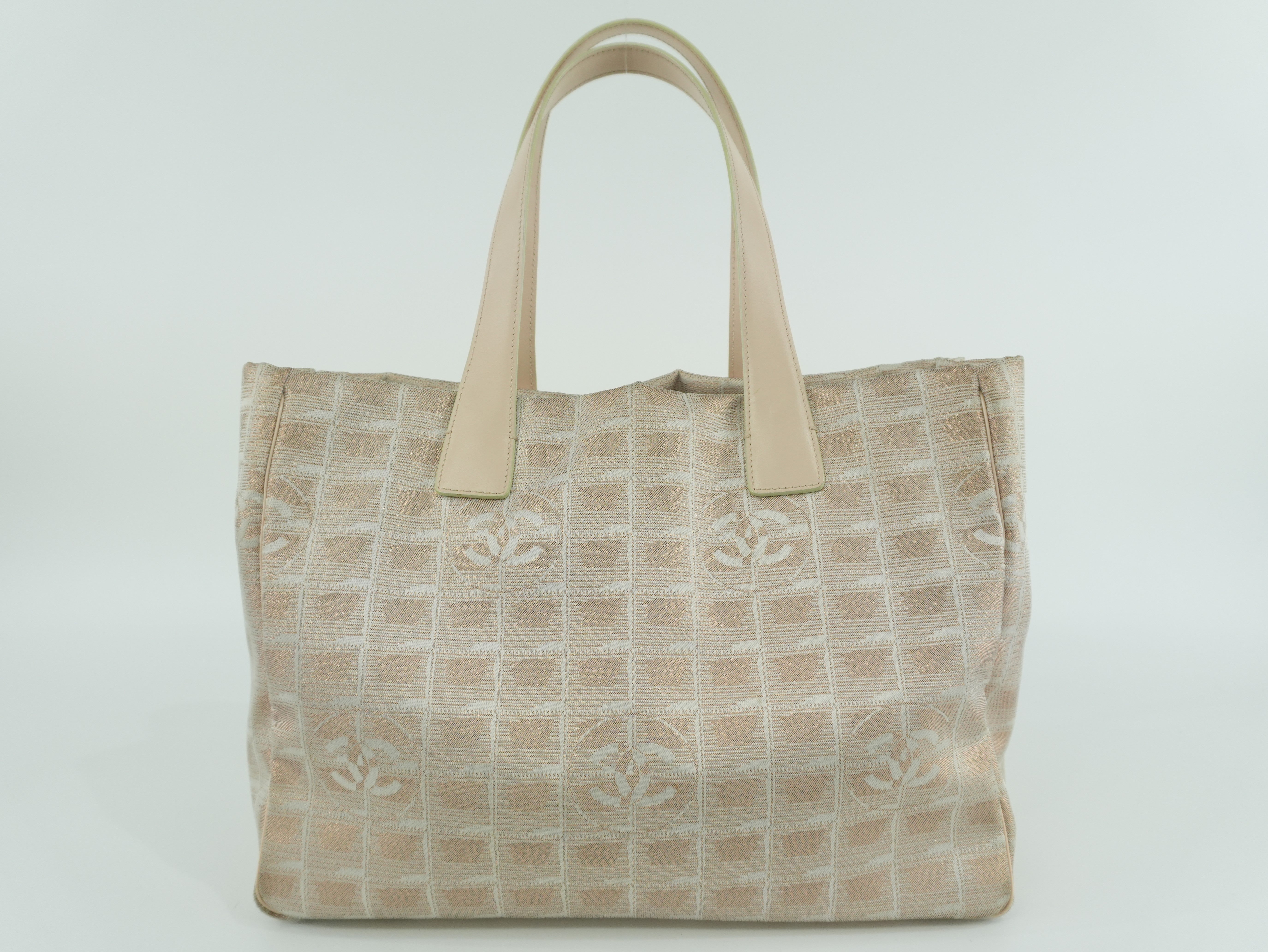 Chanel New Travel Line Tote MM Pink Nylon Used