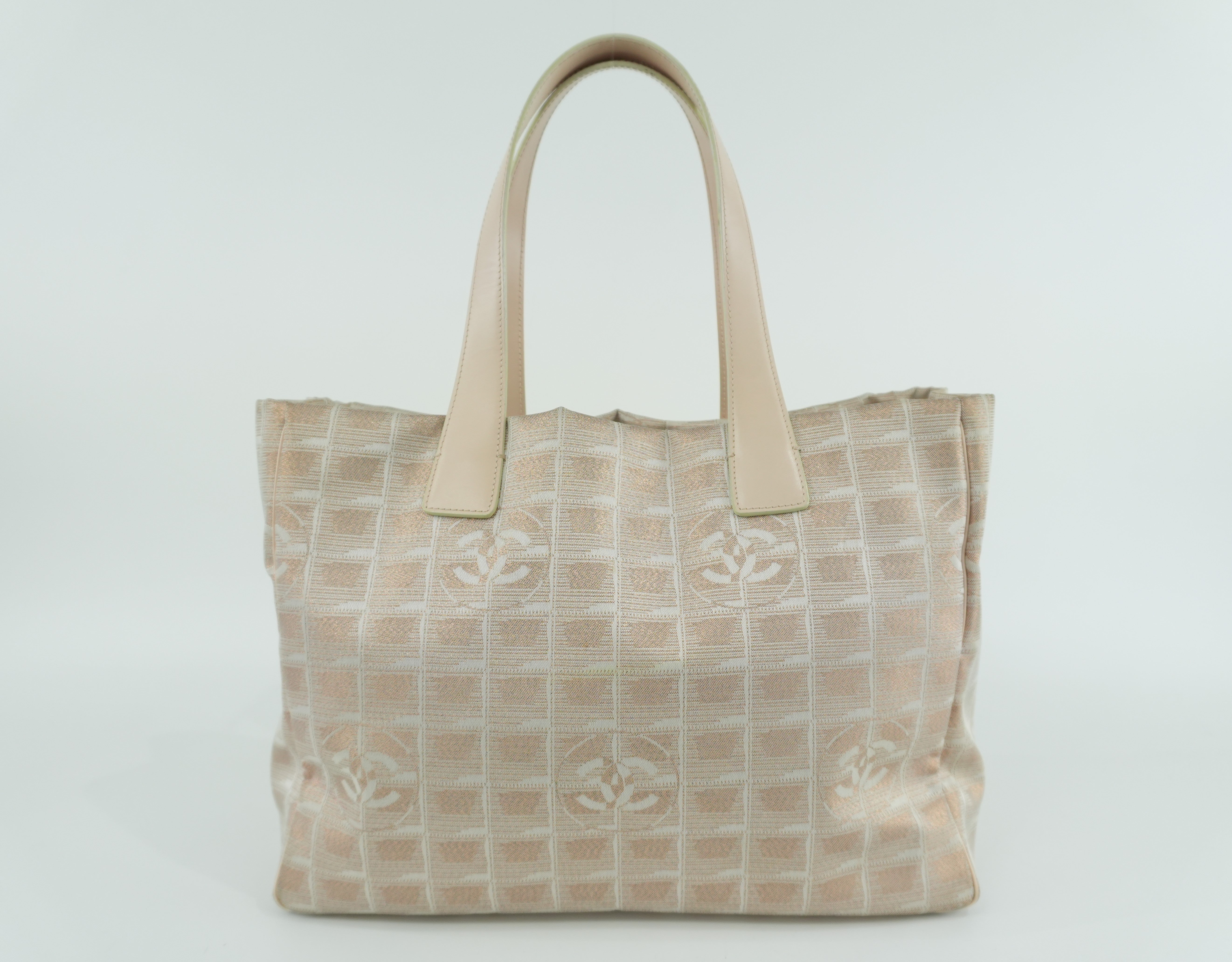 Chanel New Travel Line Tote MM Pink Nylon Used