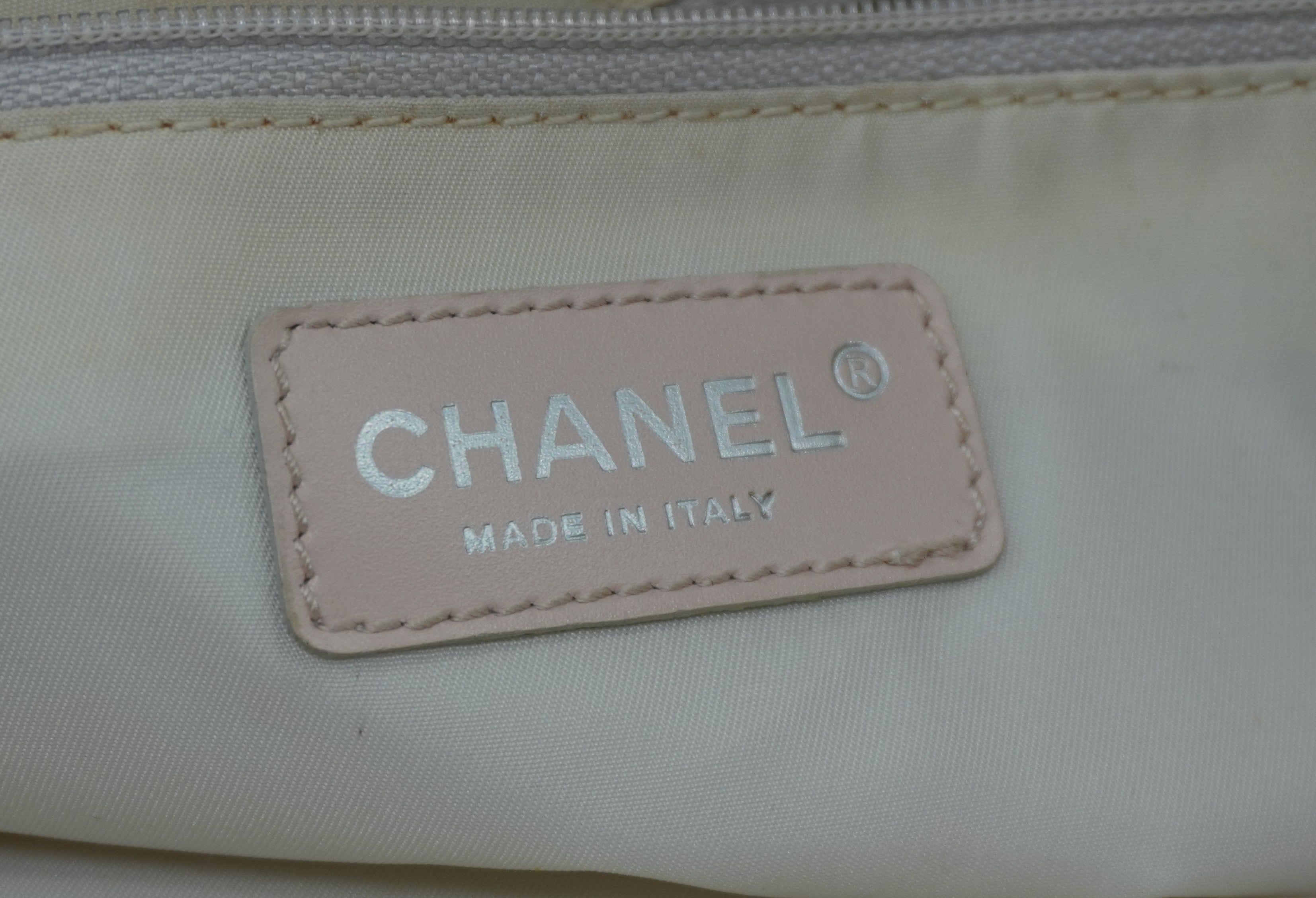 Chanel New Travel Line Tote MM Pink Nylon Used