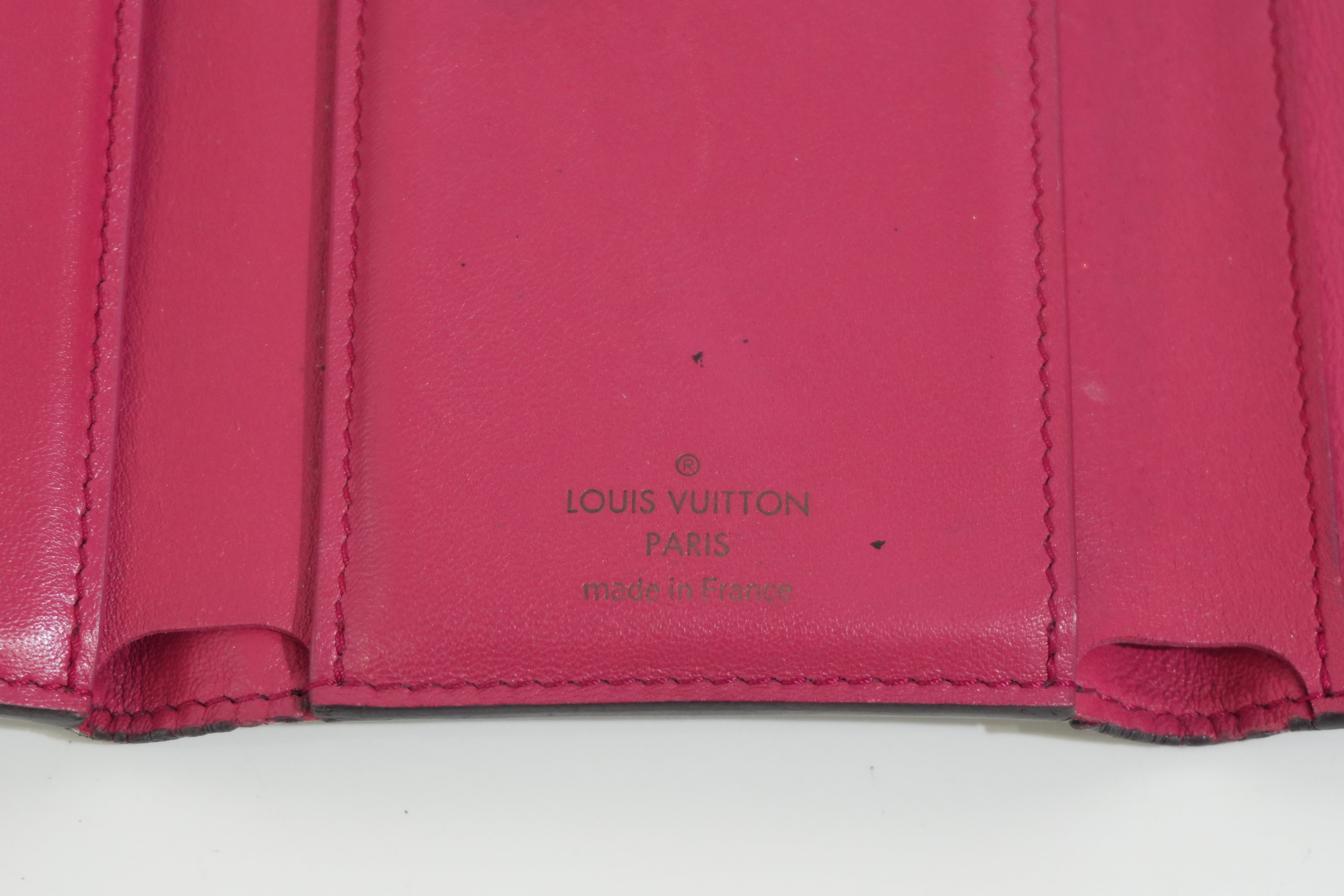 Pre-owned Louis Vuitton Capucine Compact Wallet Black