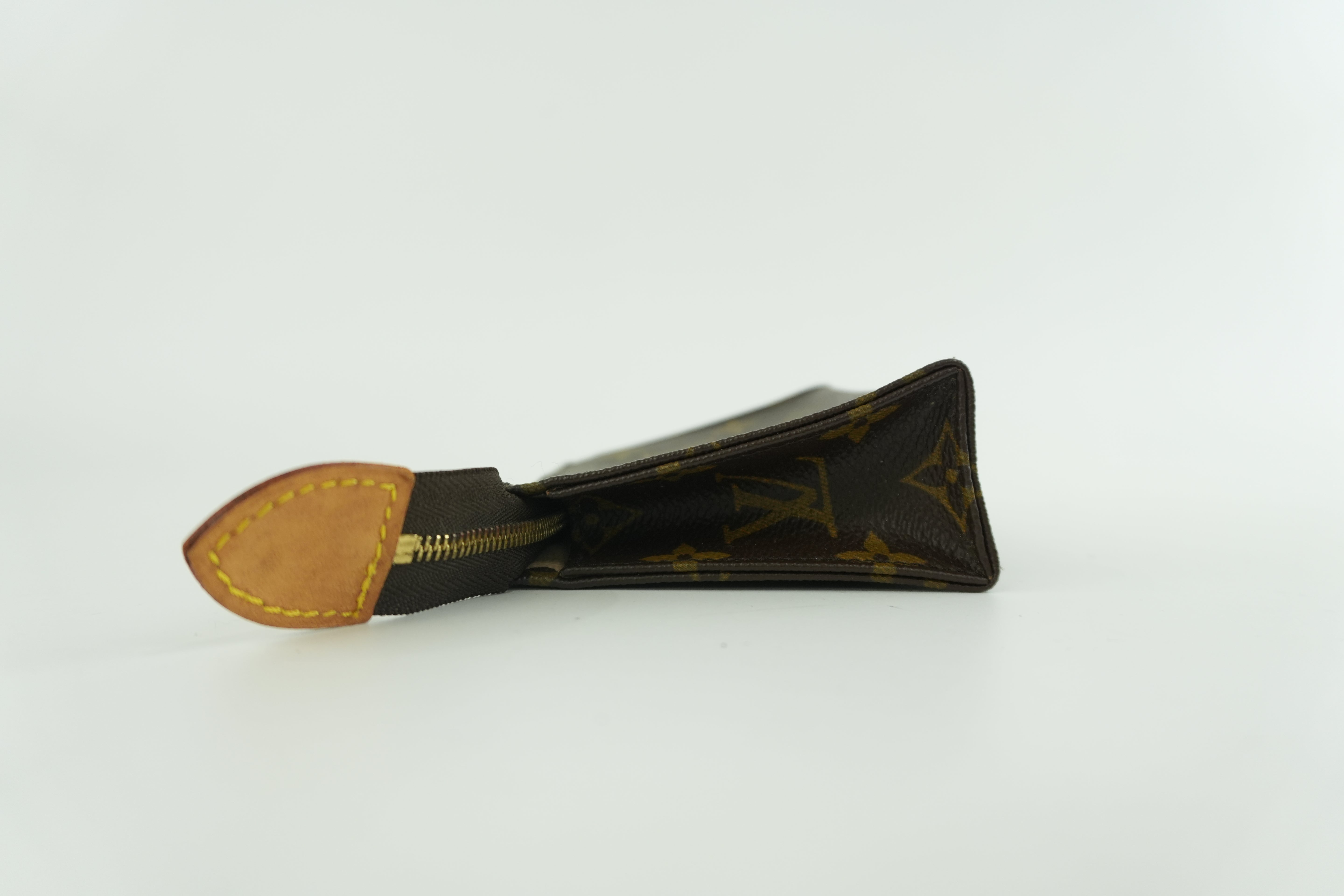 Pre-owned Louis Vuitton Monogram Toiletry 15 Pouch