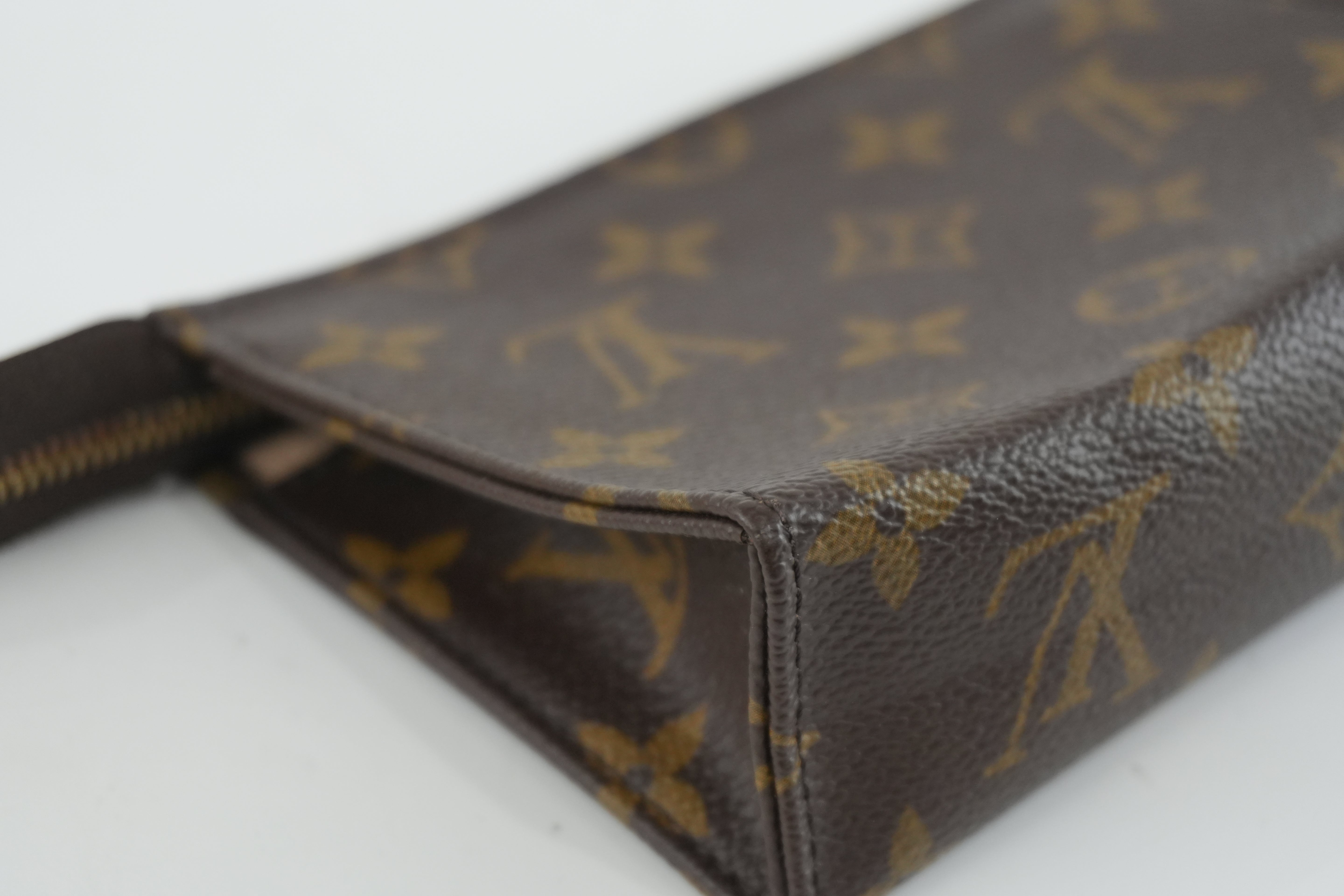 Pre-owned Louis Vuitton Monogram Toiletry 15 Pouch