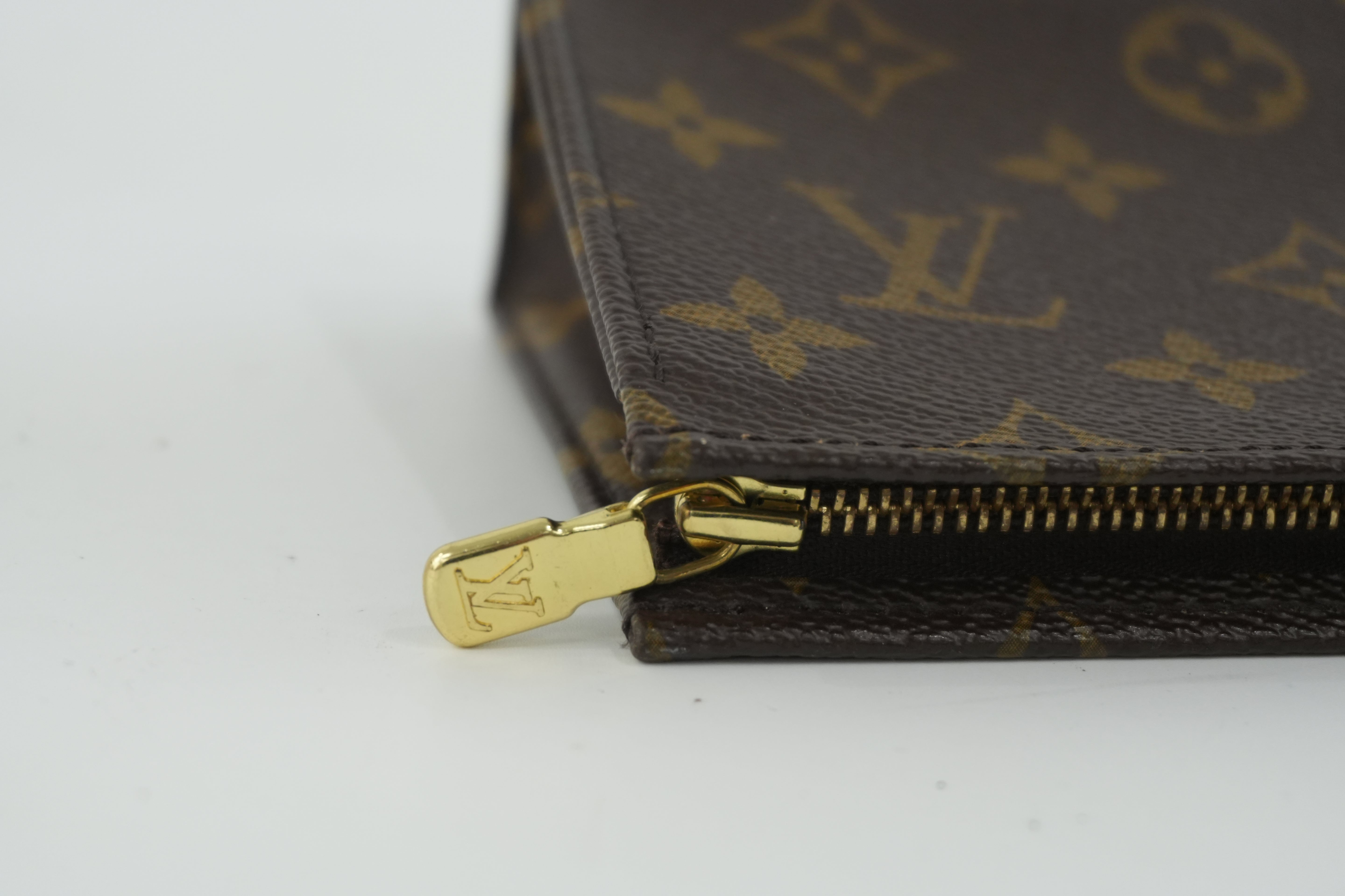 Pre-owned Louis Vuitton Monogram Toiletry 15 Pouch