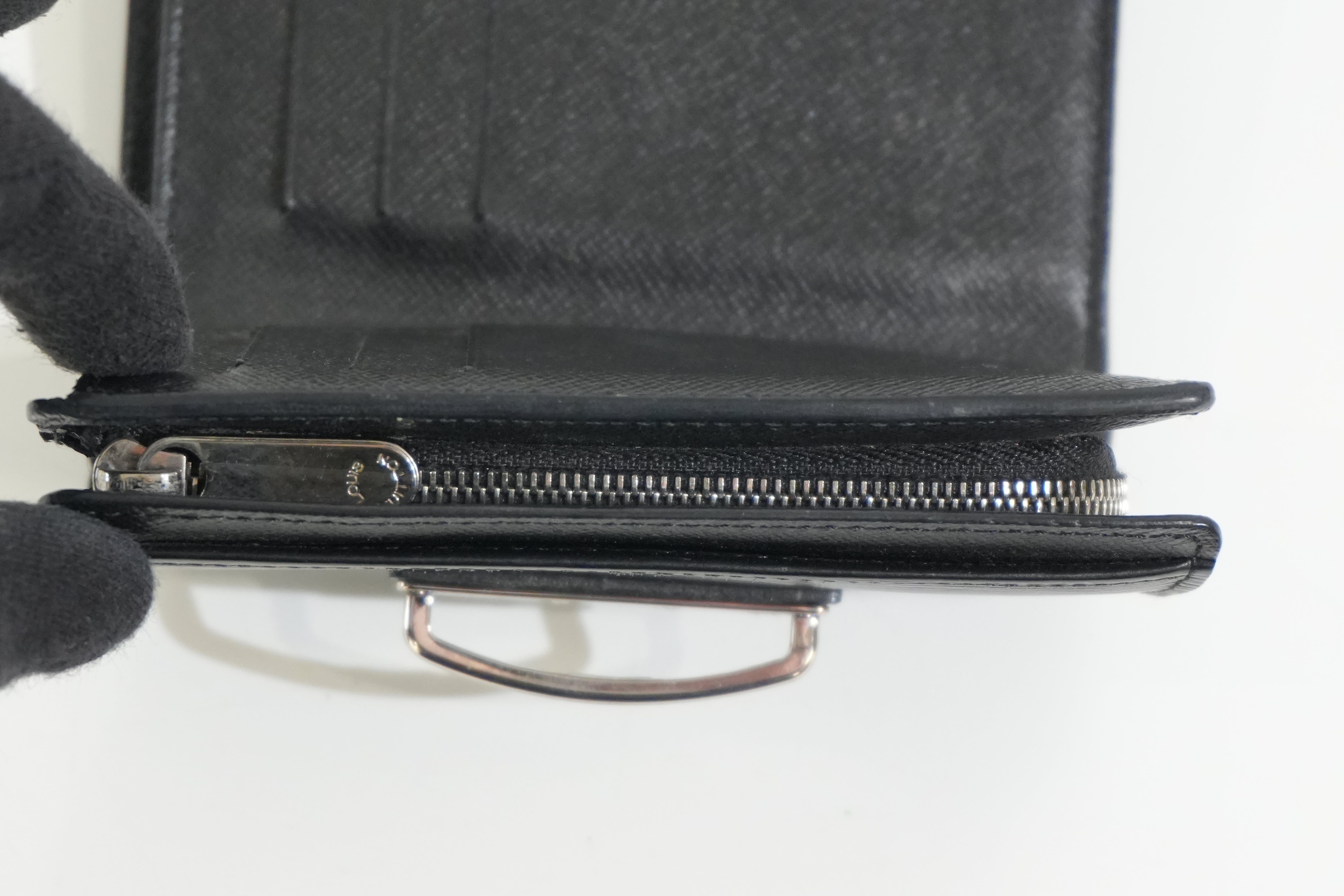 Pre-owned Louis Vuitton Epi Joey Compact Wallet Black
