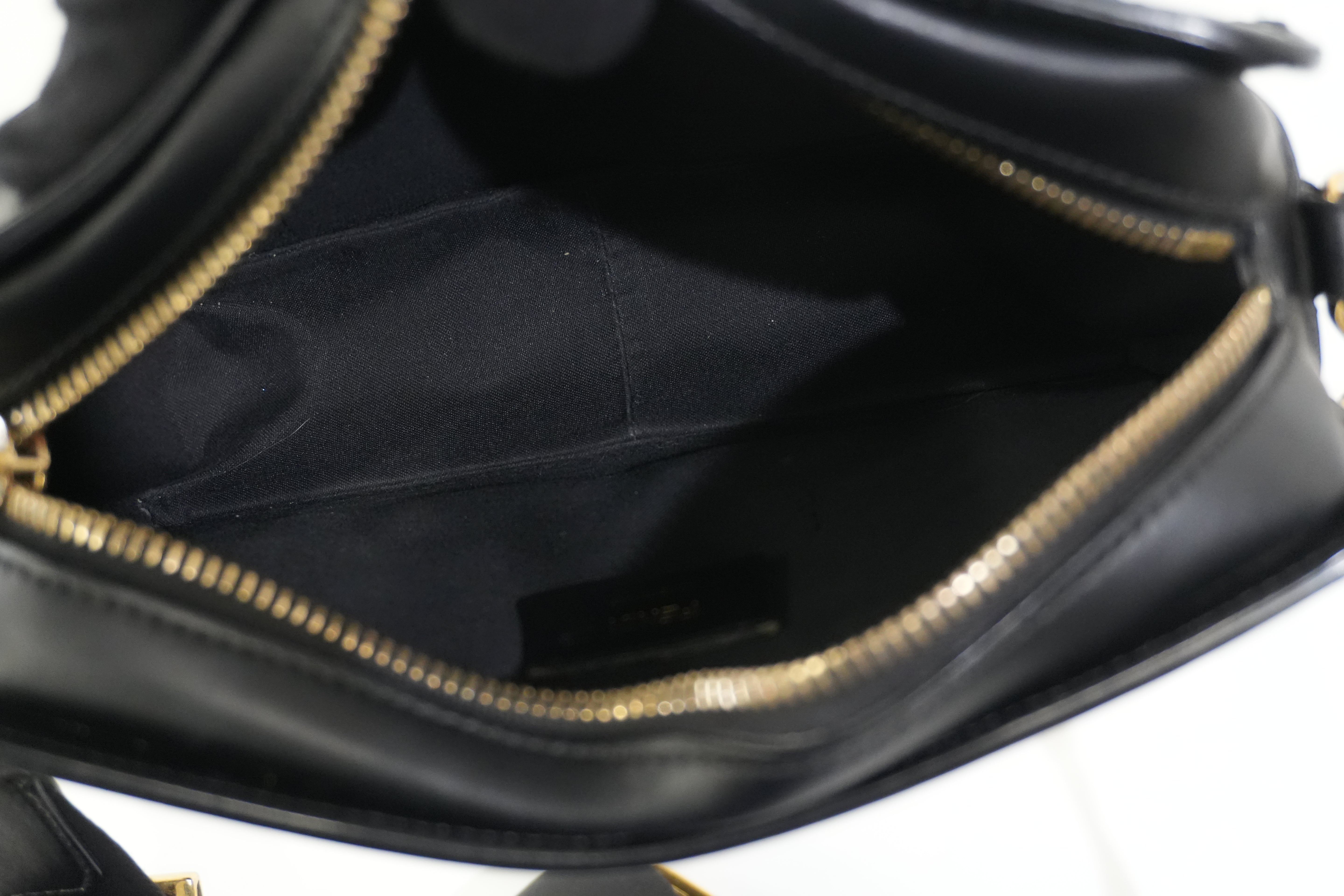 Pre-Owned Fendi Monster Eyes Camera Crossbody Bag Black