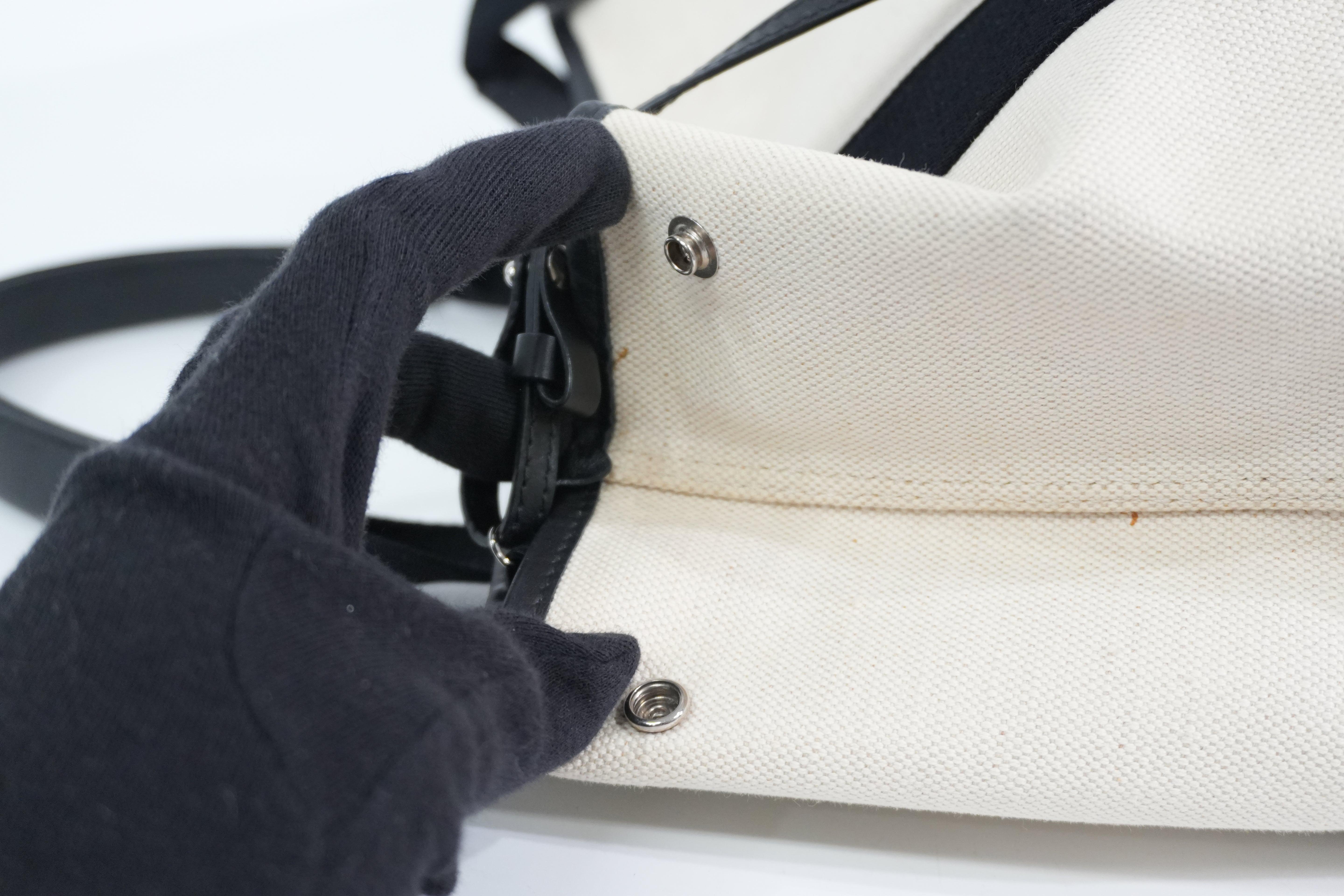 Pre-owned Balenciaga Navy Cabas Small Handbag Black and White