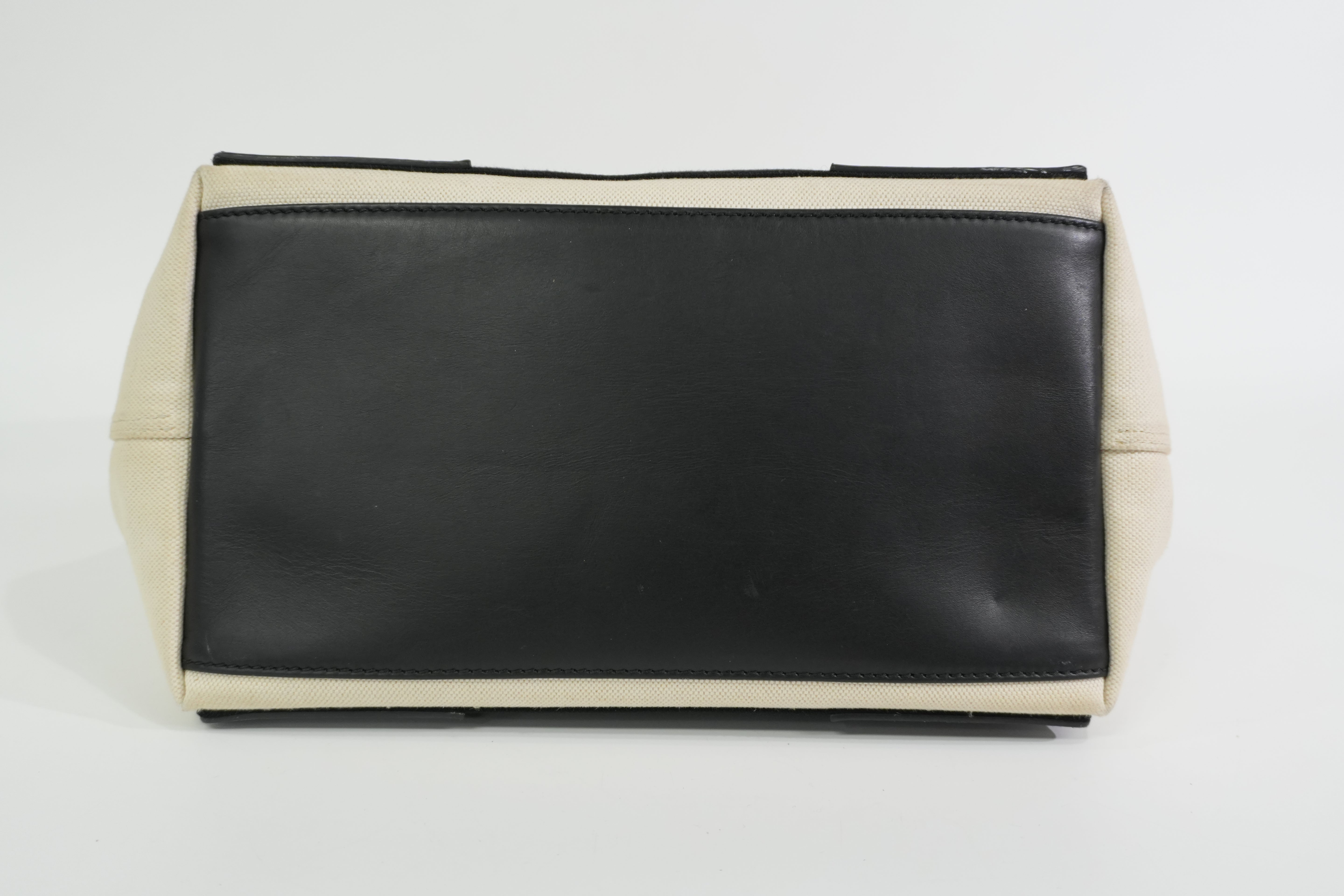 Pre-owned Balenciaga Navy Cabas Small Handbag Black and White