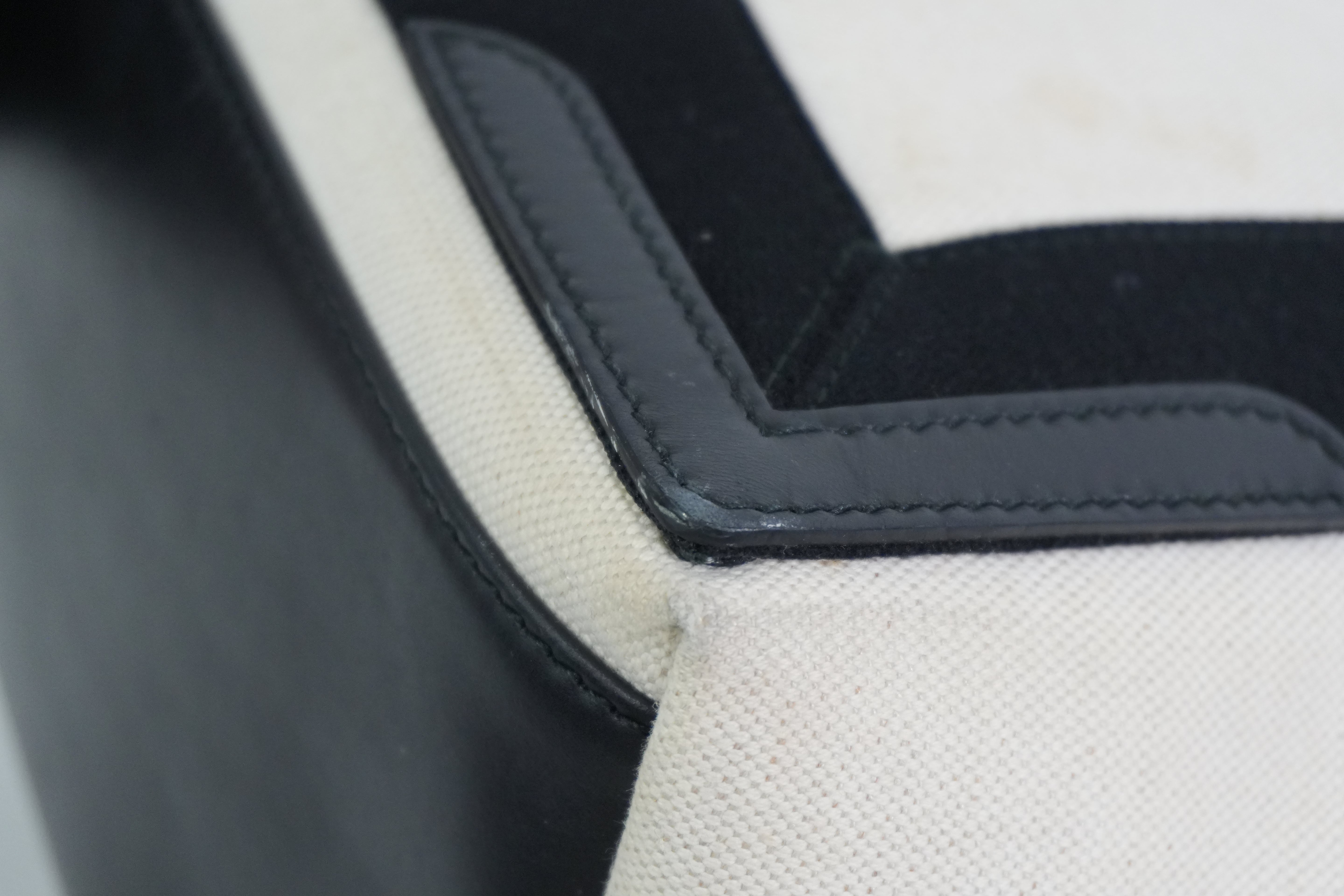 Pre-owned Balenciaga Navy Cabas Small Handbag Black and White