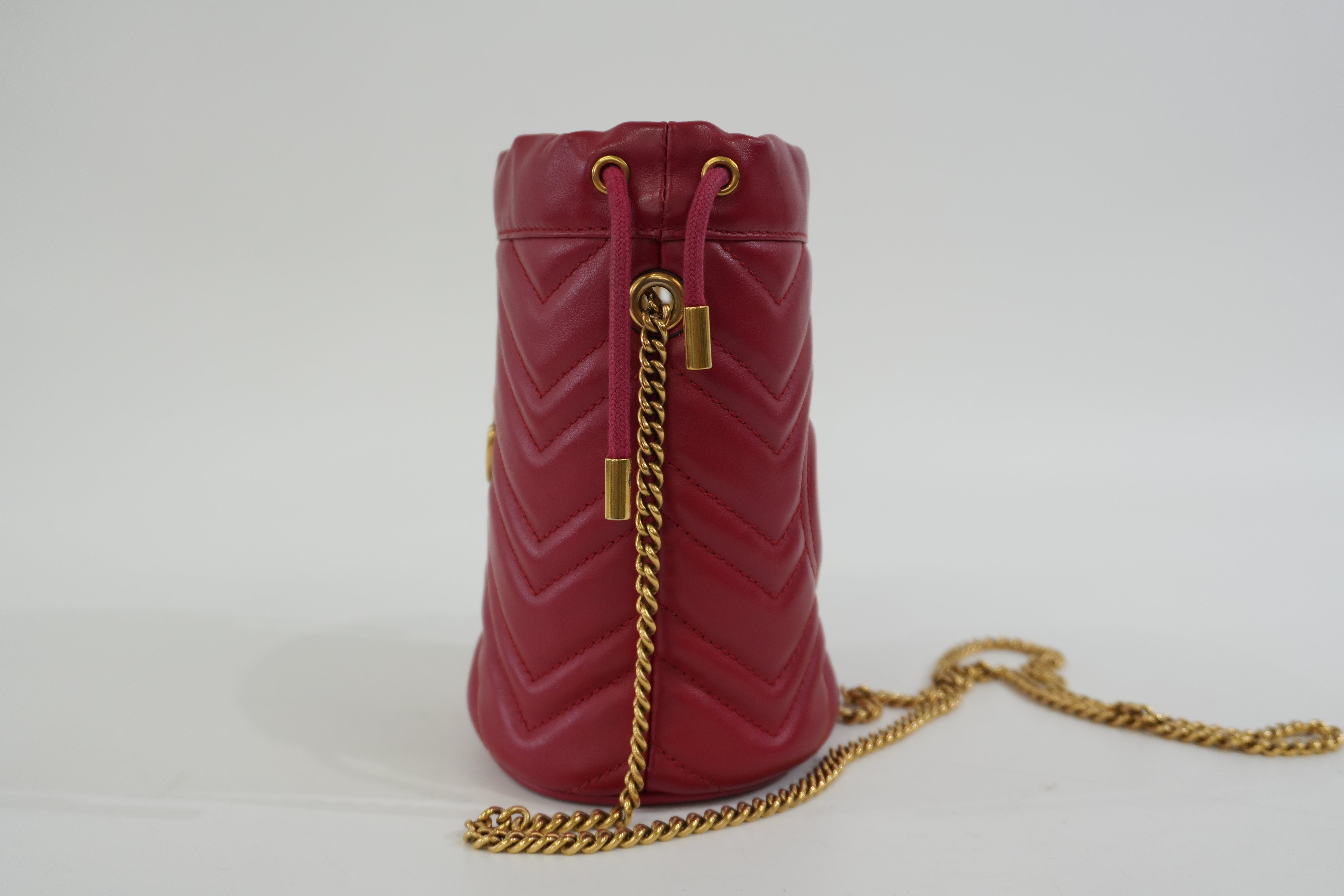 Pre-Owned Gucci Marmont Mini Bucket Crossbody Bag Red