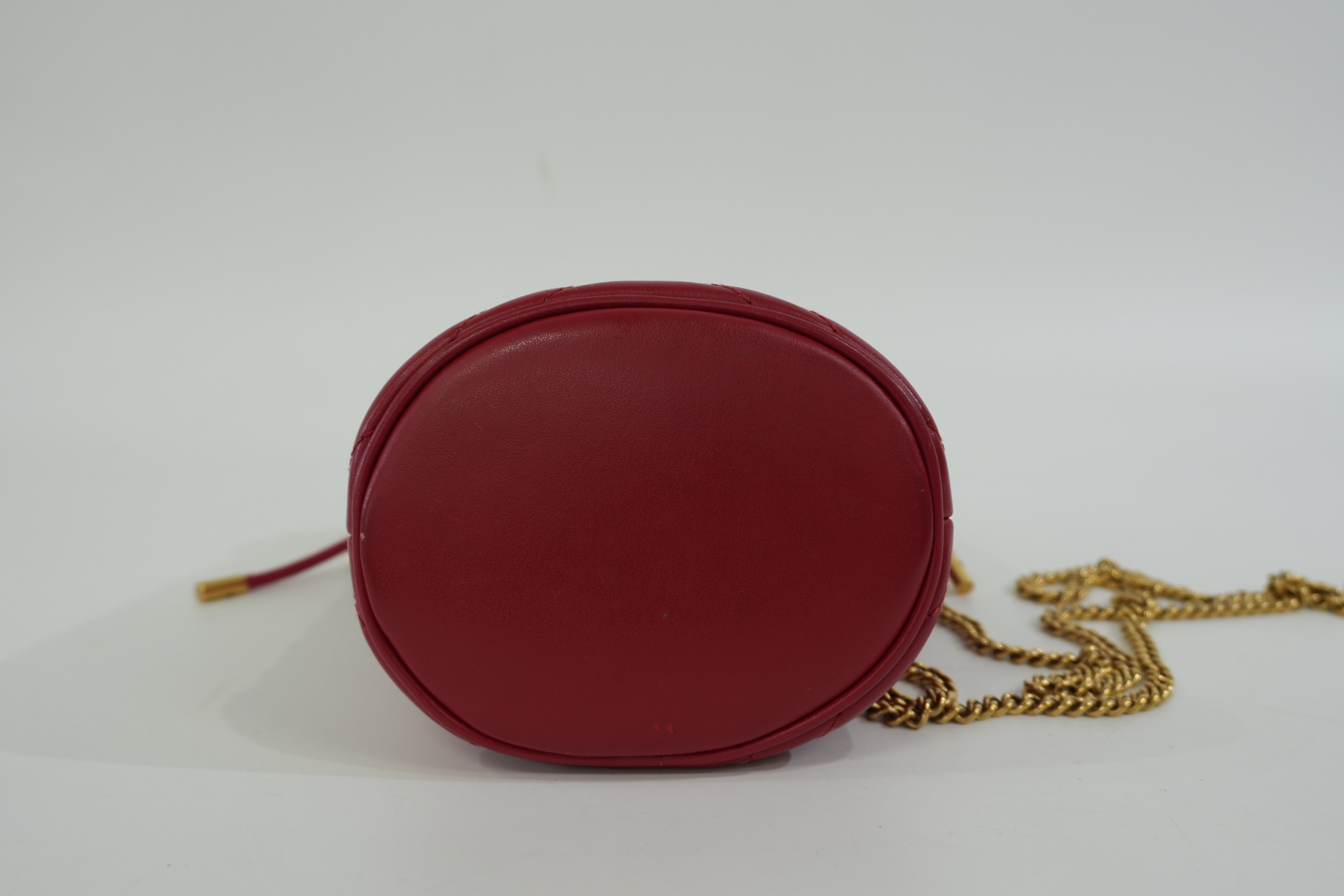 Pre-Owned Gucci Marmont Mini Bucket Crossbody Bag Red