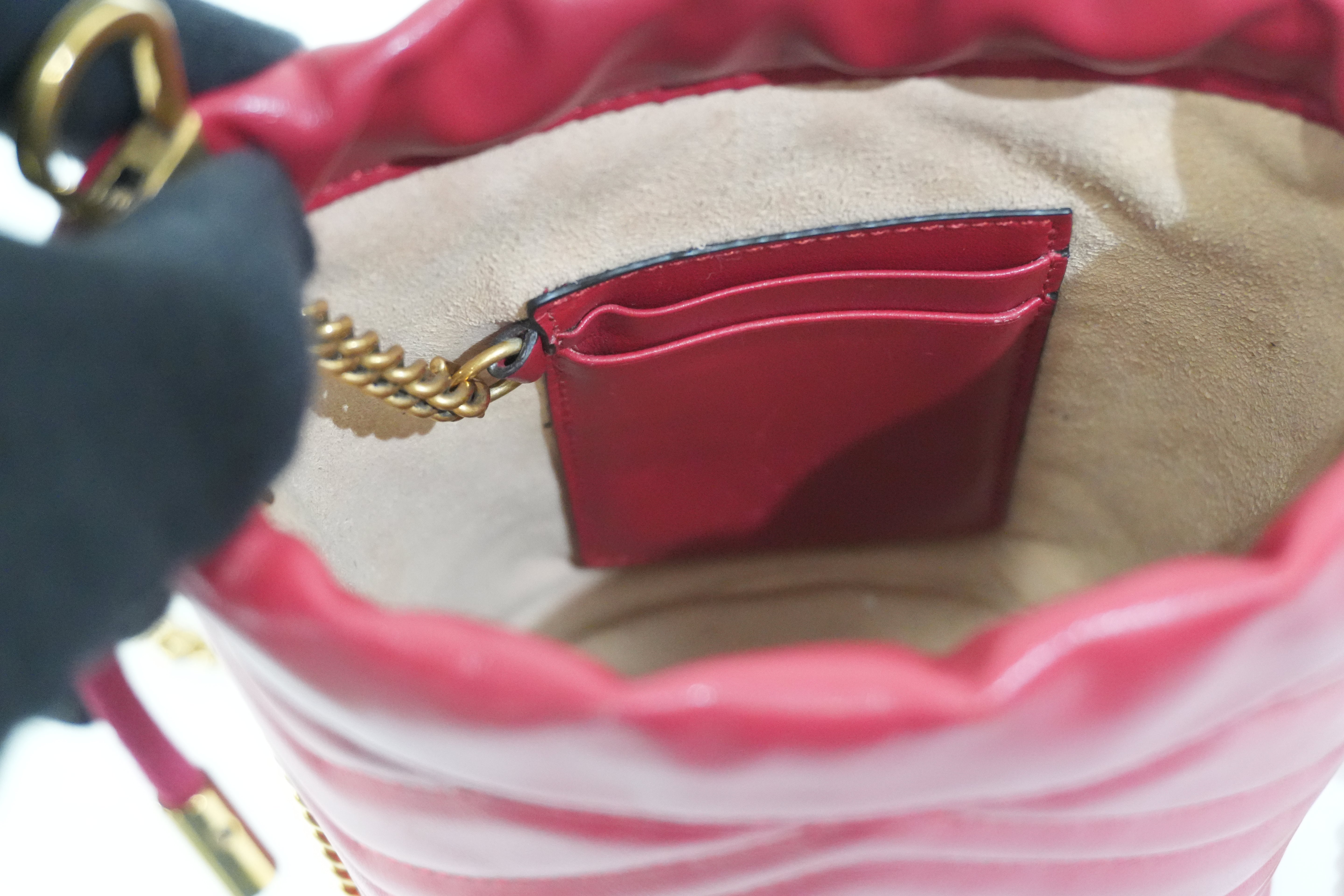 Pre-Owned Gucci Marmont Mini Bucket Crossbody Bag Red