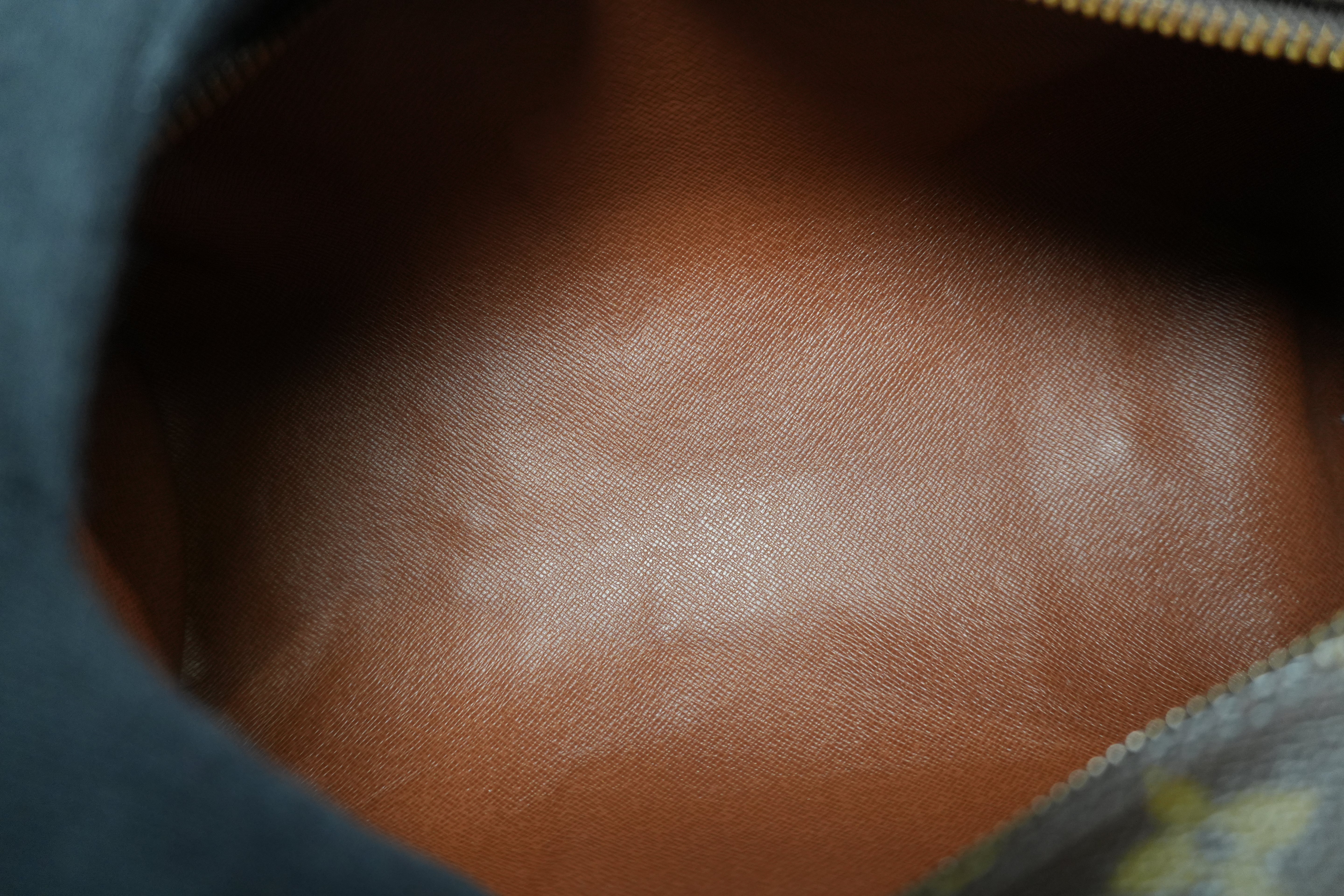 Pre-owned Louis Vuitton Monogram Papillon 30 Handbag