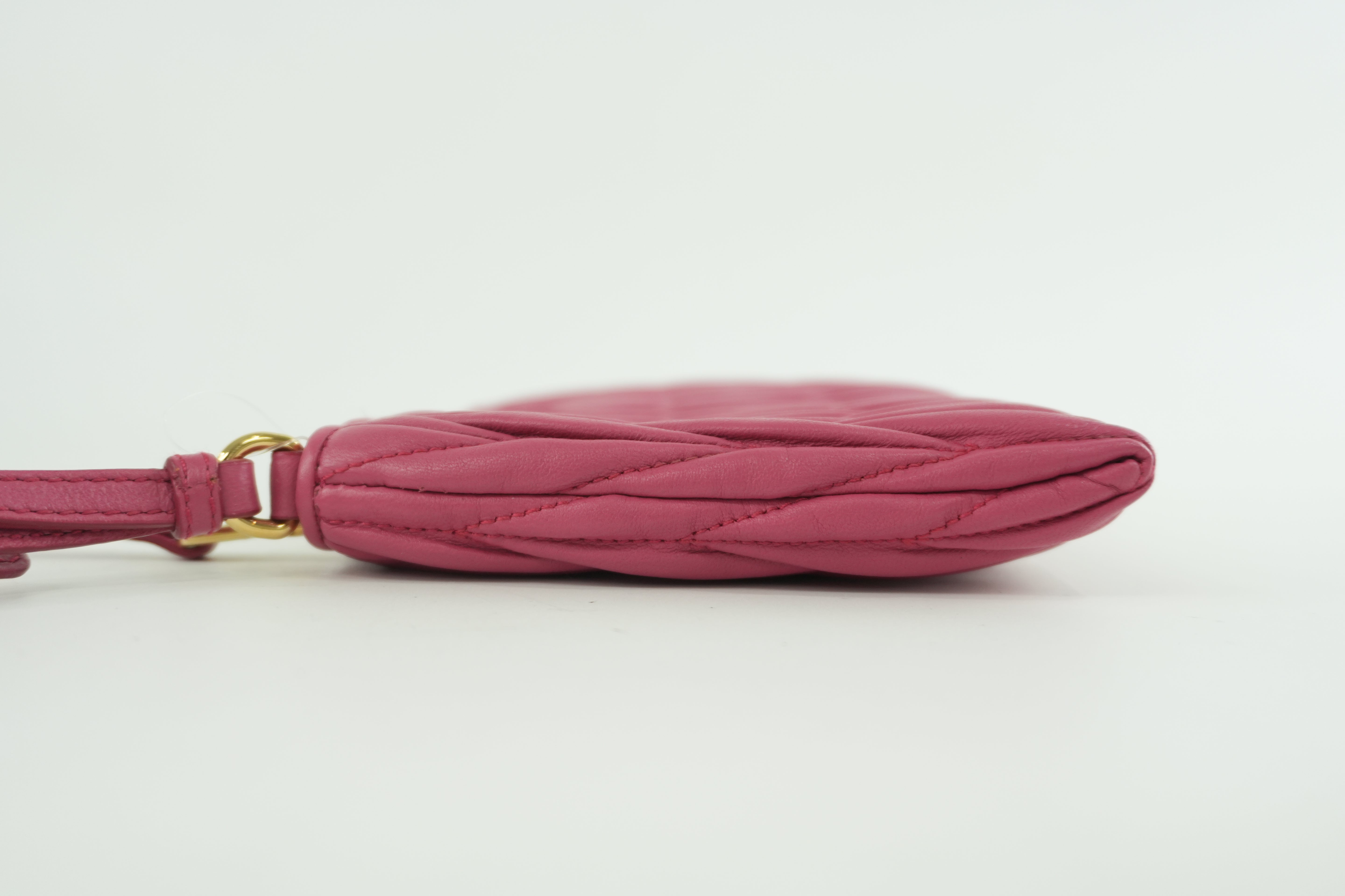 Pre-owned Miumiu Wrist Clutch Bag Pink