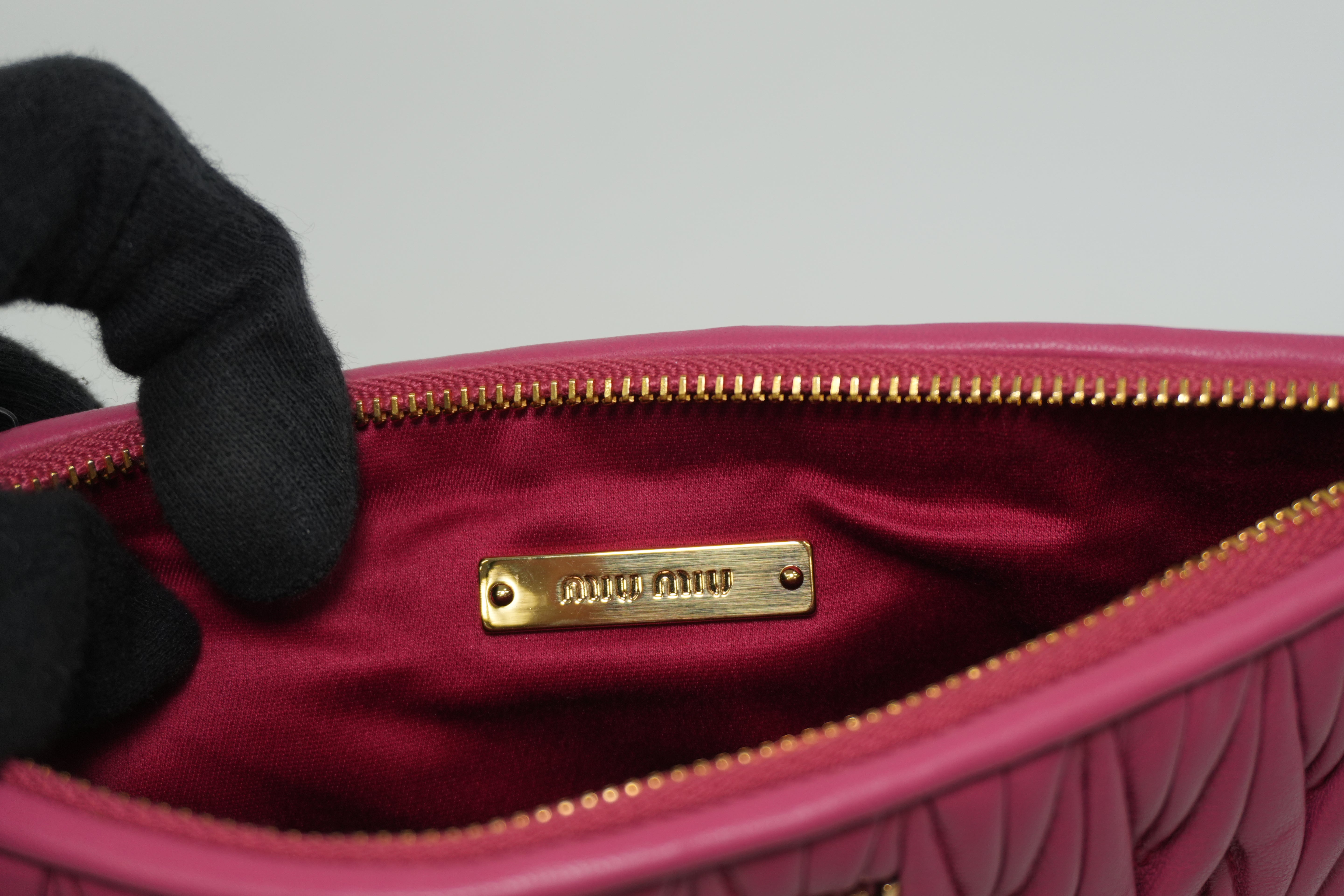 Pre-owned Miumiu Wrist Clutch Bag Pink