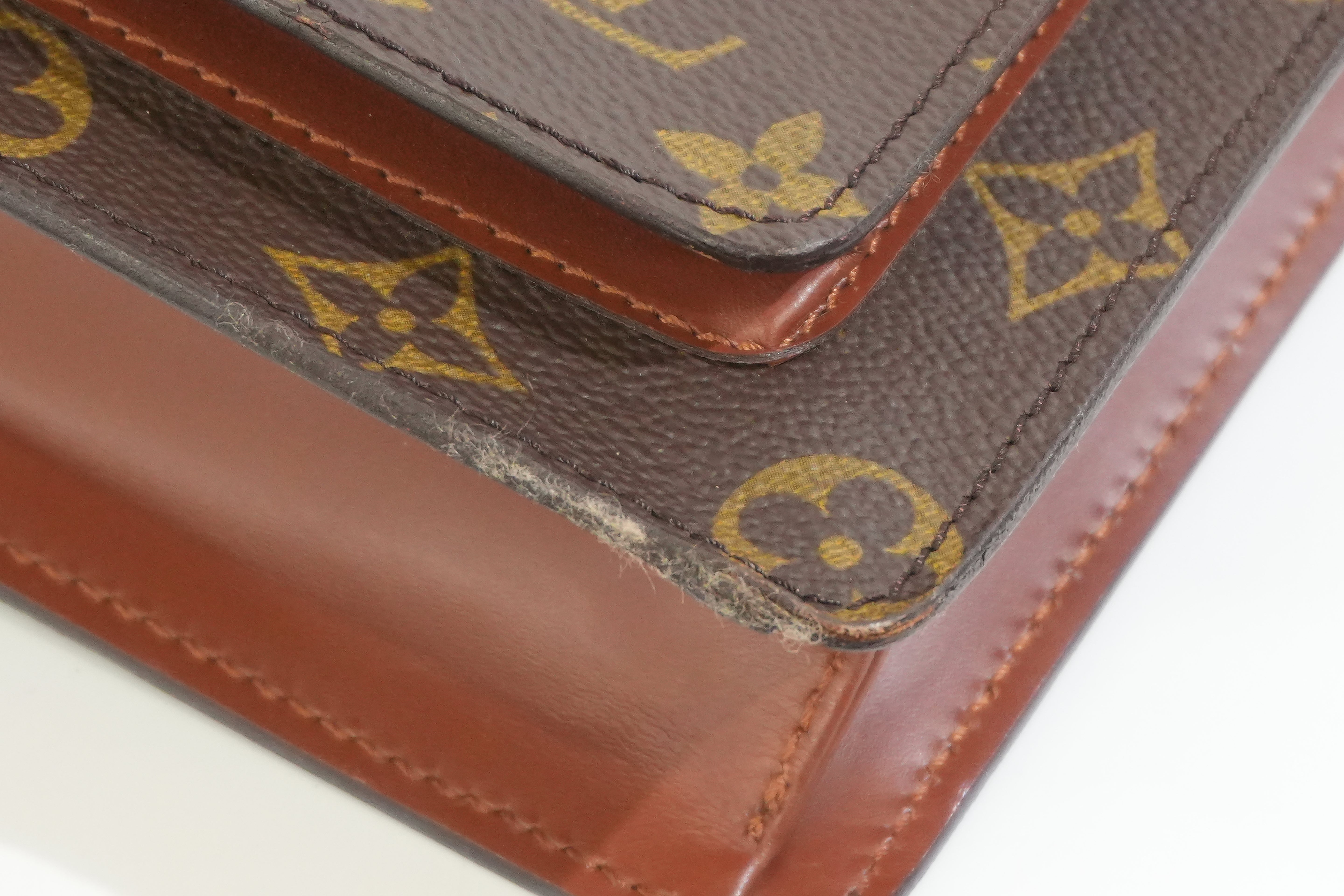 Pre-owned Louis Vuitton Monogram Monceau 26 Crossbody Bag