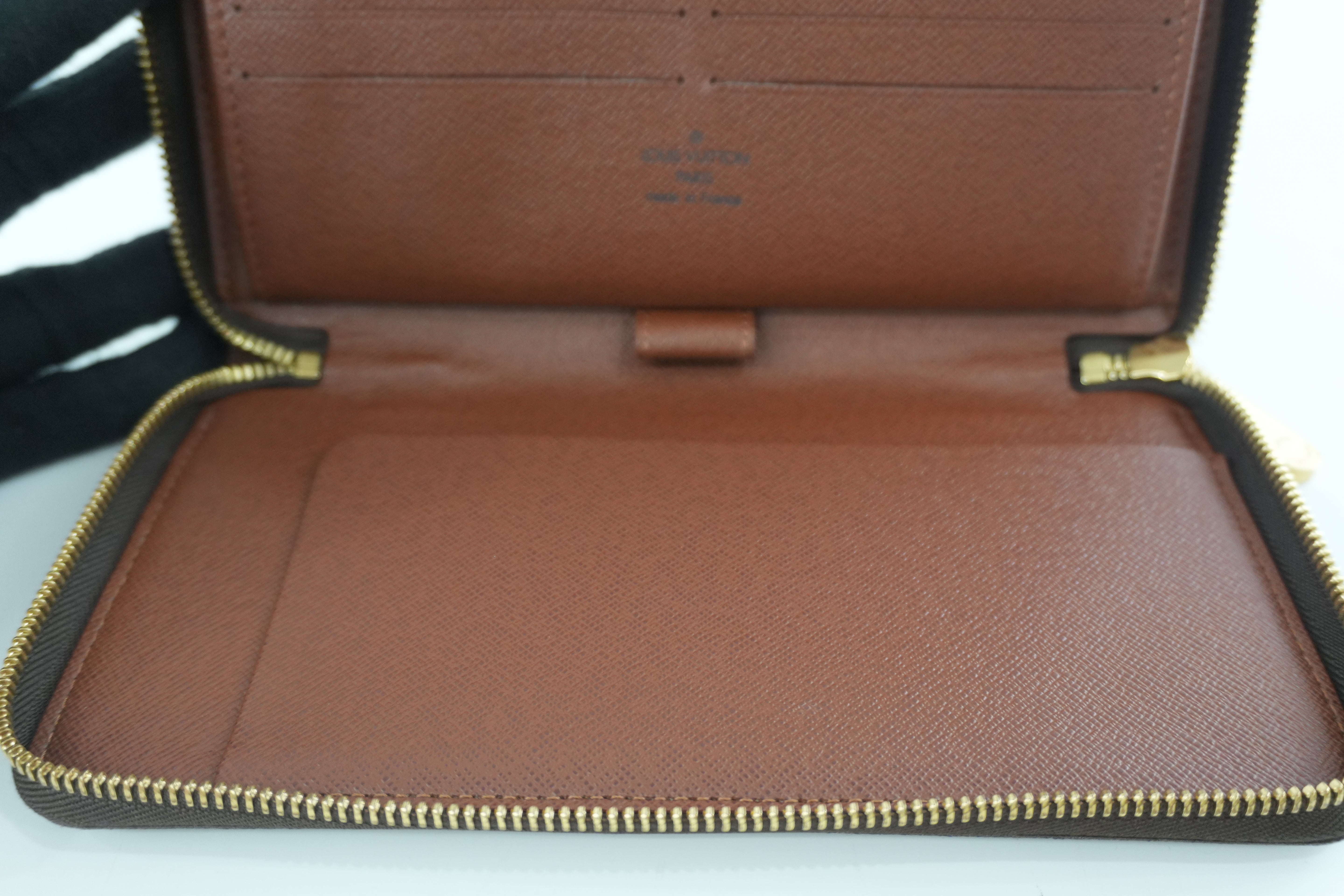 Pre-owned Louis Vuitton Monogram Zippy Organizer