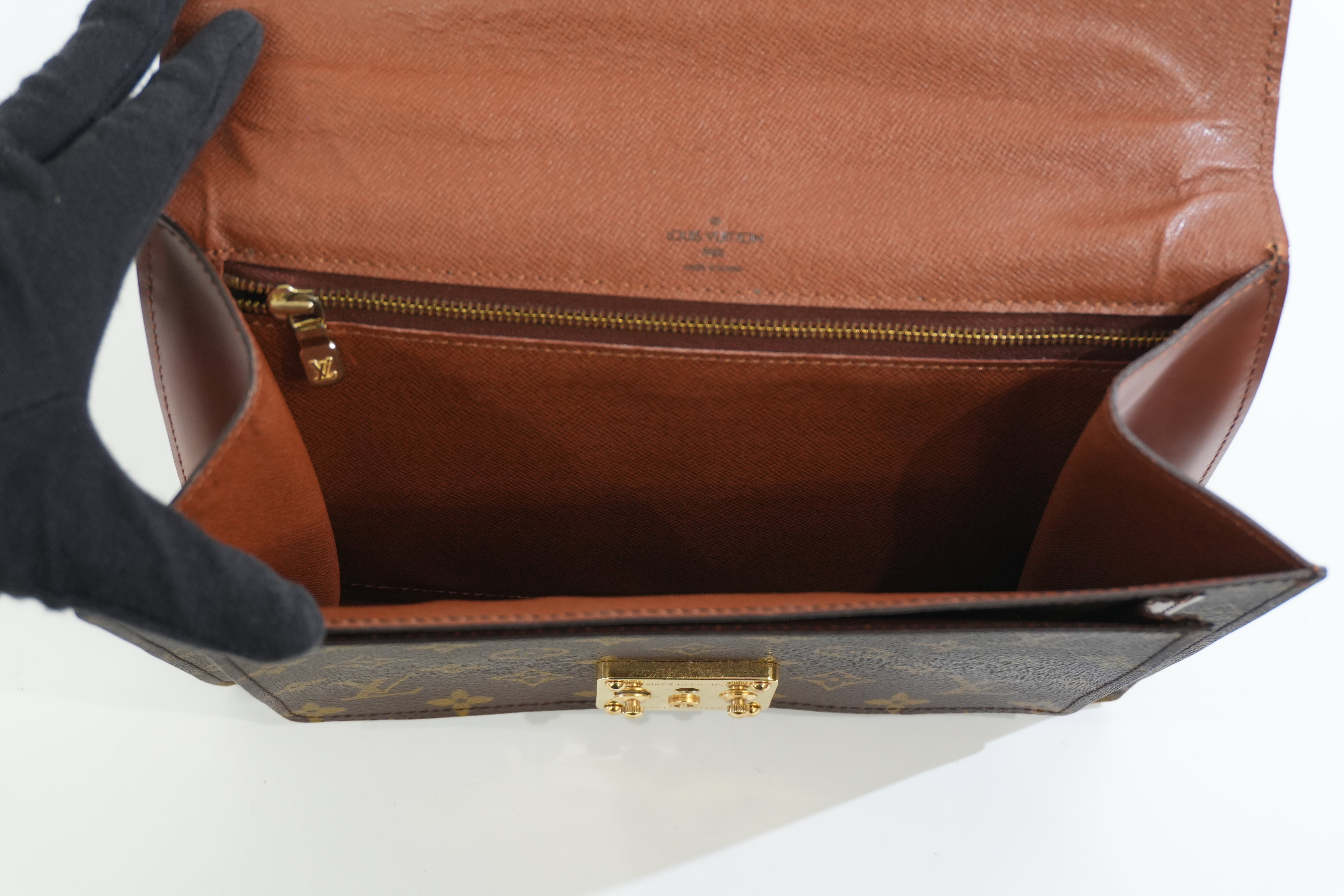 Pre-owned Louis Vuitton Monogram Monceau 26 Crossbody Bag