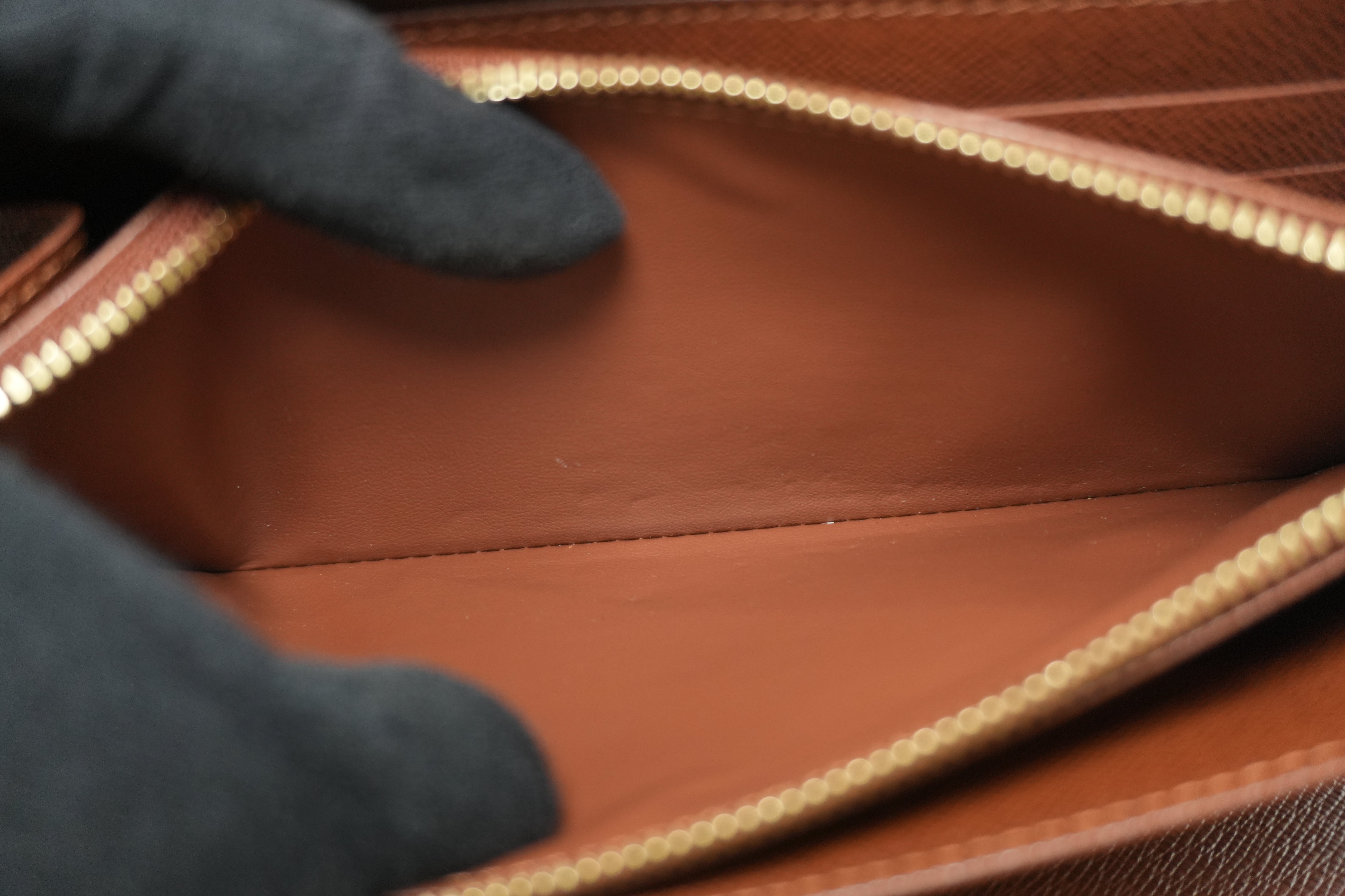 Pre-owned Louis Vuitton Monogram Zippy Organizer