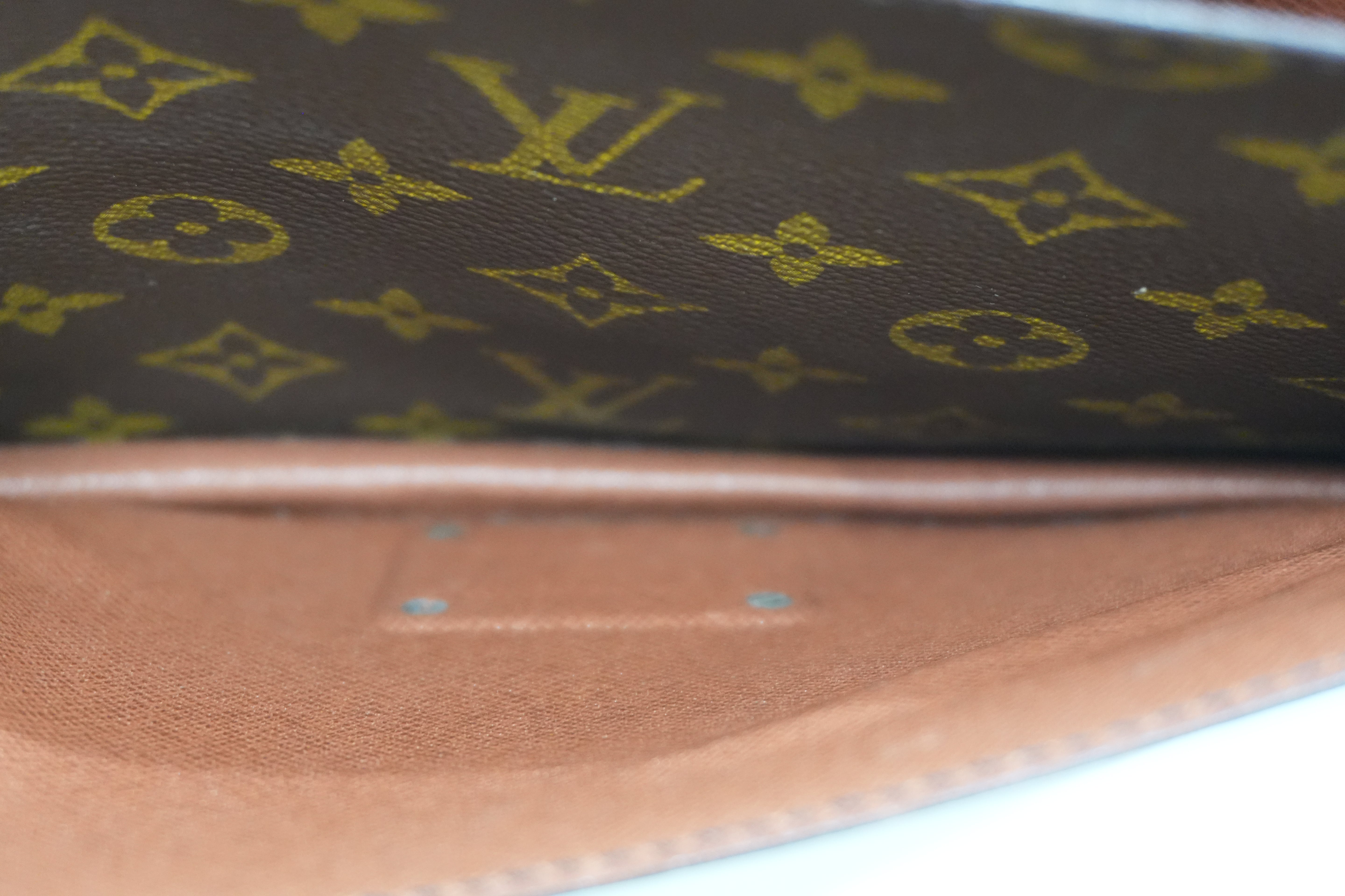 Pre-owned Louis Vuitton Monogram Monceau 26 Crossbody Bag