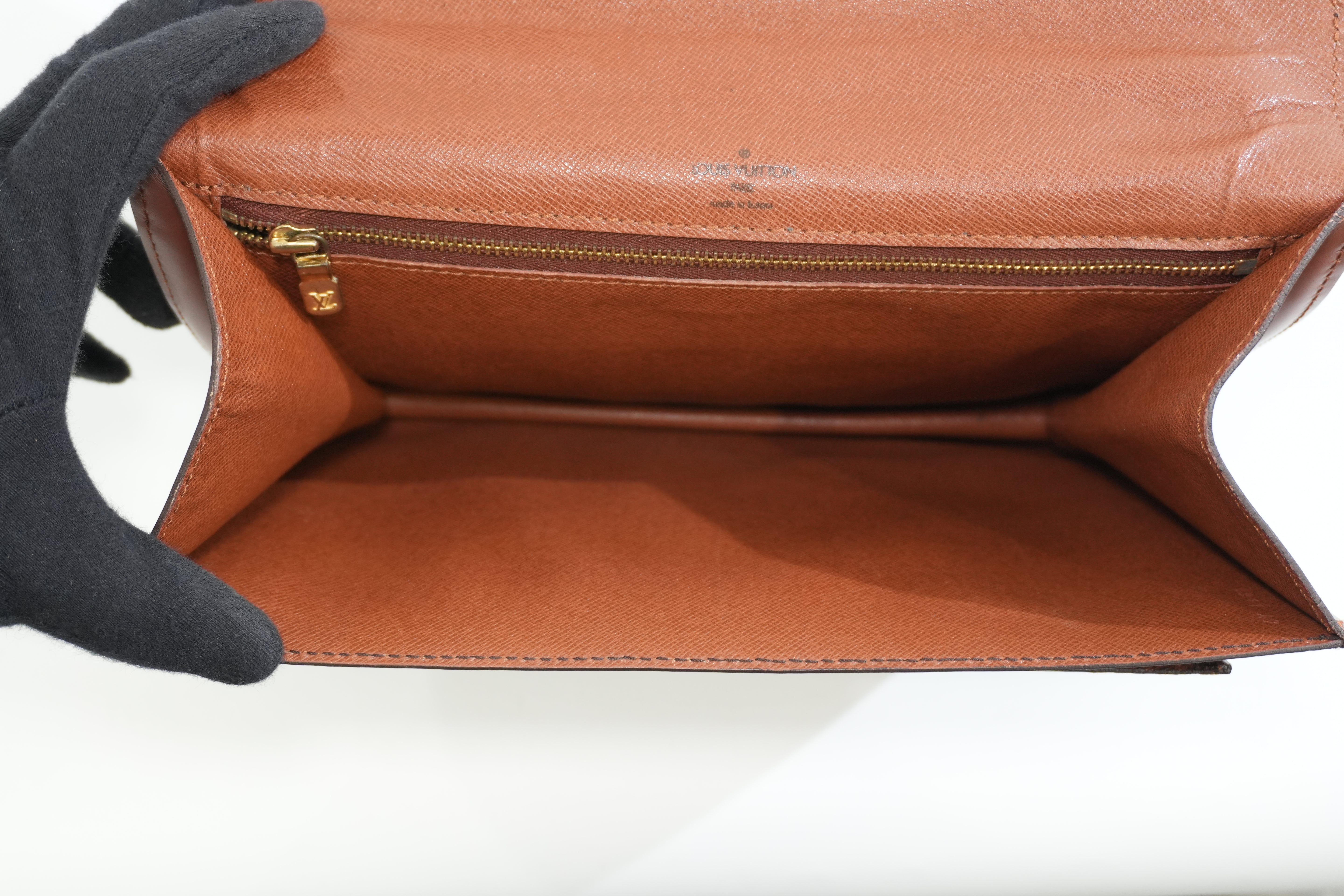 Pre-owned Louis Vuitton Monogram Monceau 26 Crossbody Bag