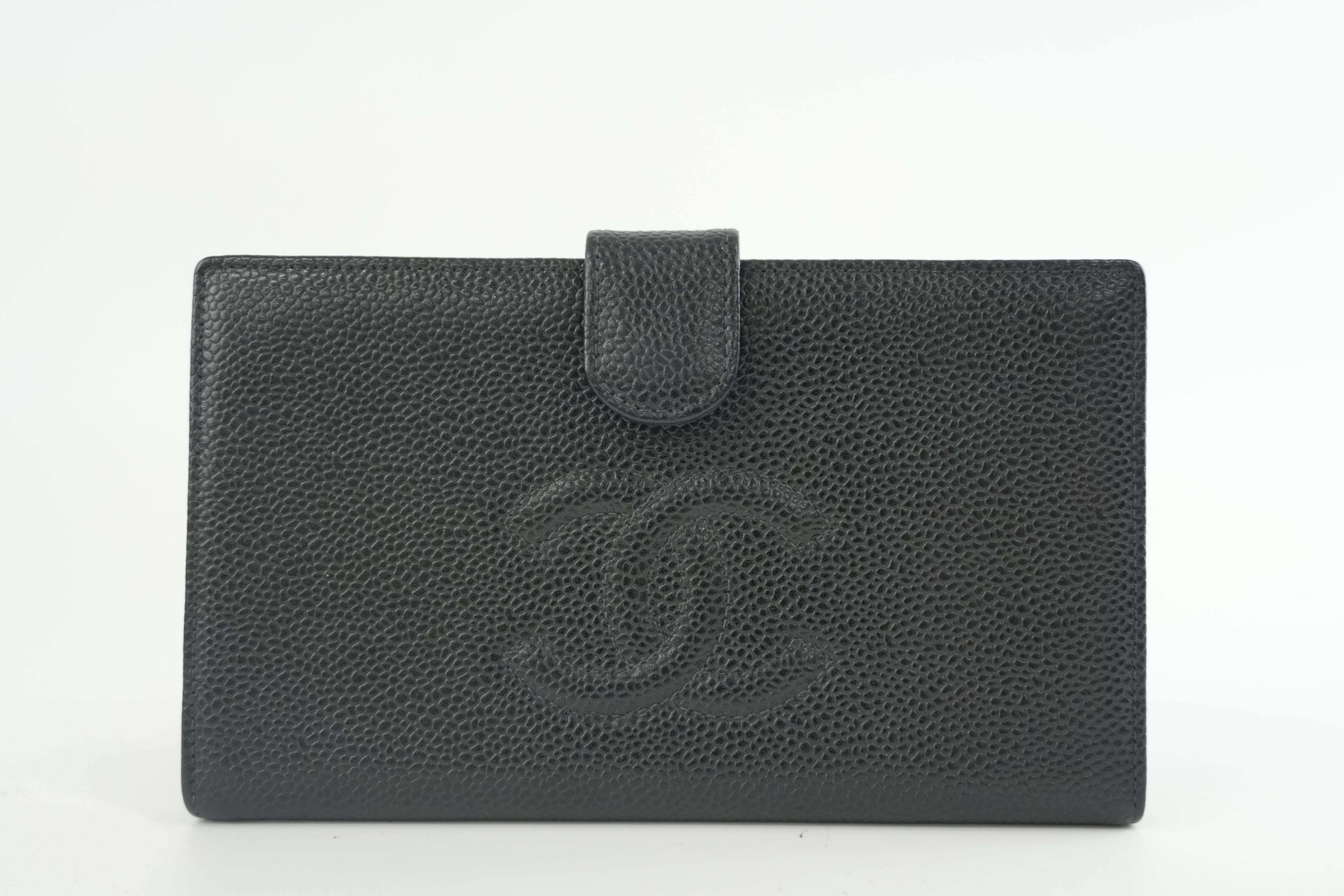 Pre-owned Chanel Caviar Skin Long Wallet